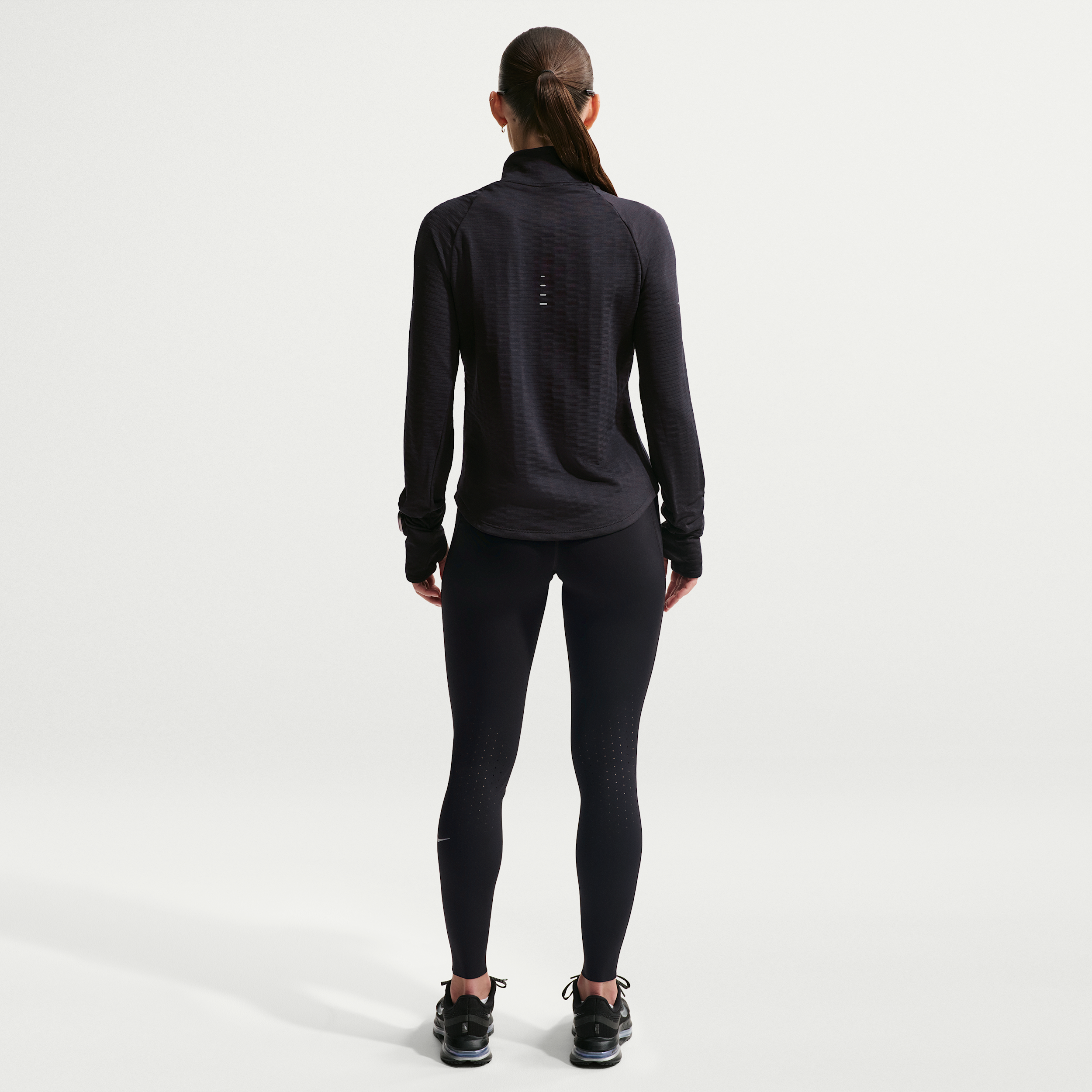 Nike Swift Women's Therma-FIT Turtle-Neck Running Top product image