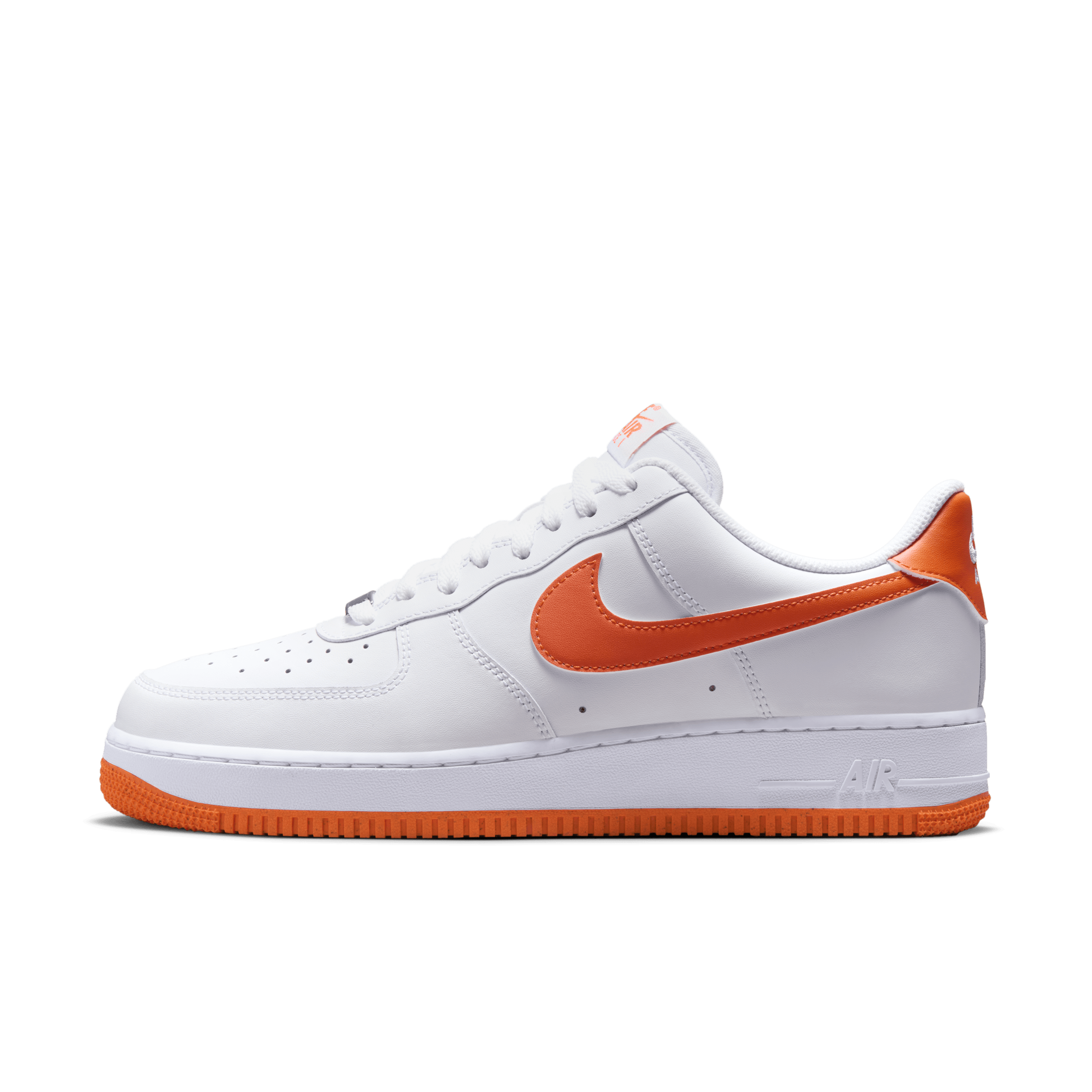 【ナイキ(NIKE)公式ストア】ナイキ エア フォース 1 '07 メンズシューズ FJ4146-109 ホワイト 【ナイキ(NIKE)公式ストア】ナイキ エア フォース 1 '07 メンズシューズ FJ4146-109 ホワイト