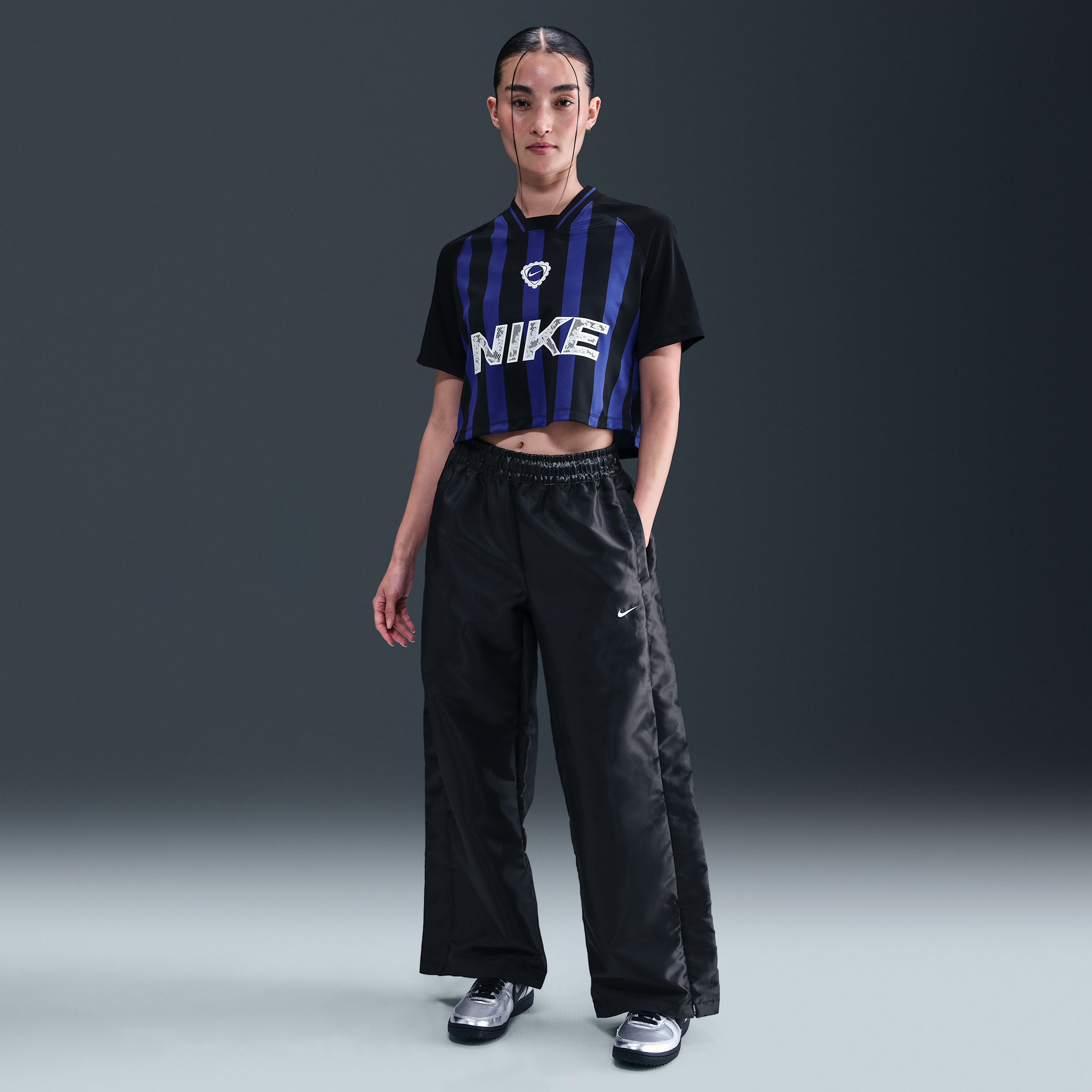 【ナイキ(NIKE)公式ストア】ナイキ スポーツウェア ウィンドランナー ウィメンズパンツ HV2476-010 ブラック 【ナイキ(NIKE)公式ストア】ナイキ スポーツウェア ウィンドランナー ウィメンズパンツ HV2476-010 ブラック
