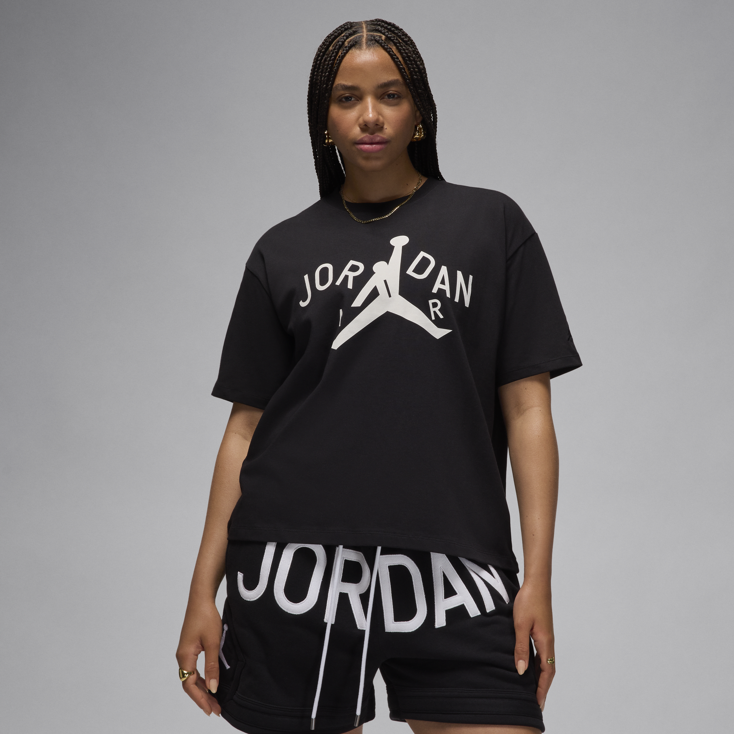 【ナイキ(NIKE)公式ストア】ジョーダン x ニーナ シャネル アブニー Tシャツ FZ7524-010 ブラック 【ナイキ(NIKE)公式ストア】ジョーダン x ニーナ シャネル アブニー Tシャツ FZ7524-010 ブラック