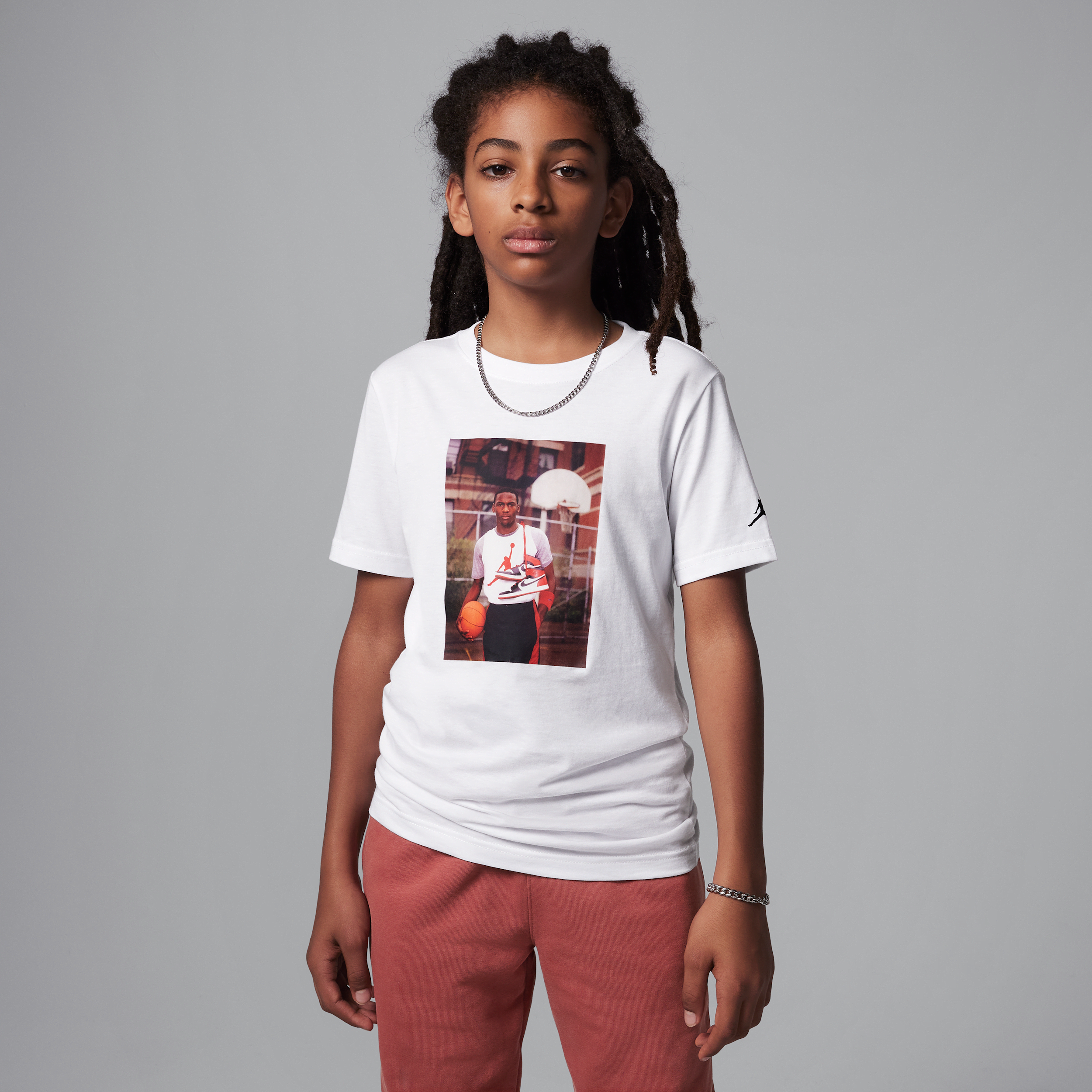 【ナイキ(NIKE)公式ストア】ジョーダン ジュニア MJ フォト Tシャツ IB9284-100 ホワイト 【ナイキ(NIKE)公式ストア】ジョーダン ジュニア MJ フォト Tシャツ IB9284-100 ホワイト