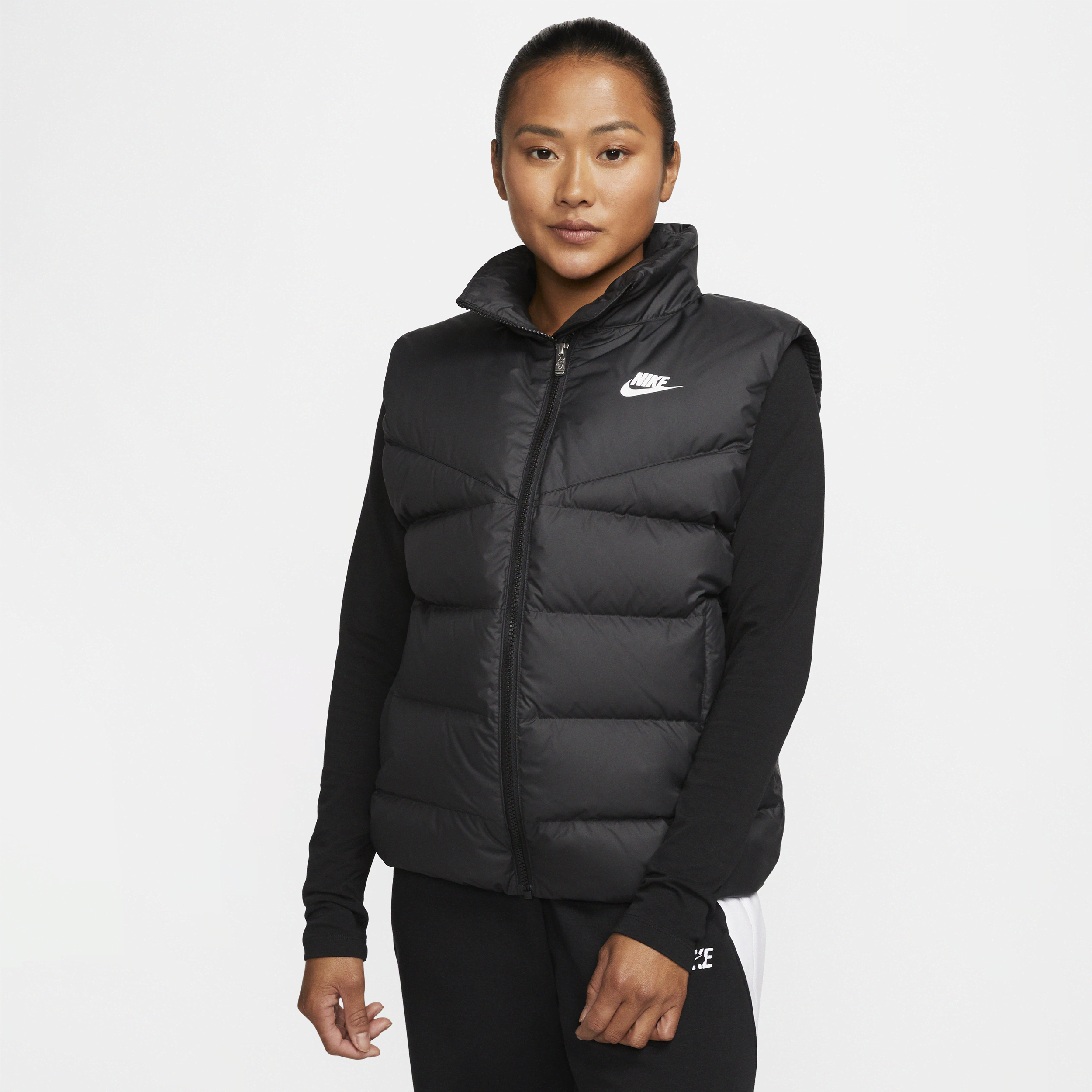 【ナイキ(NIKE)公式ストア】ナイキ スポーツウェア Therma-FIT ウィンドランナー ウィメンズ ダウンベスト DQ6897-010 ブラック 【ナイキ(NIKE)公式ストア】ナイキ スポーツウェア Therma-FIT ウィンドランナー ウィメンズ ダウンベスト DQ6897-010 ブラック