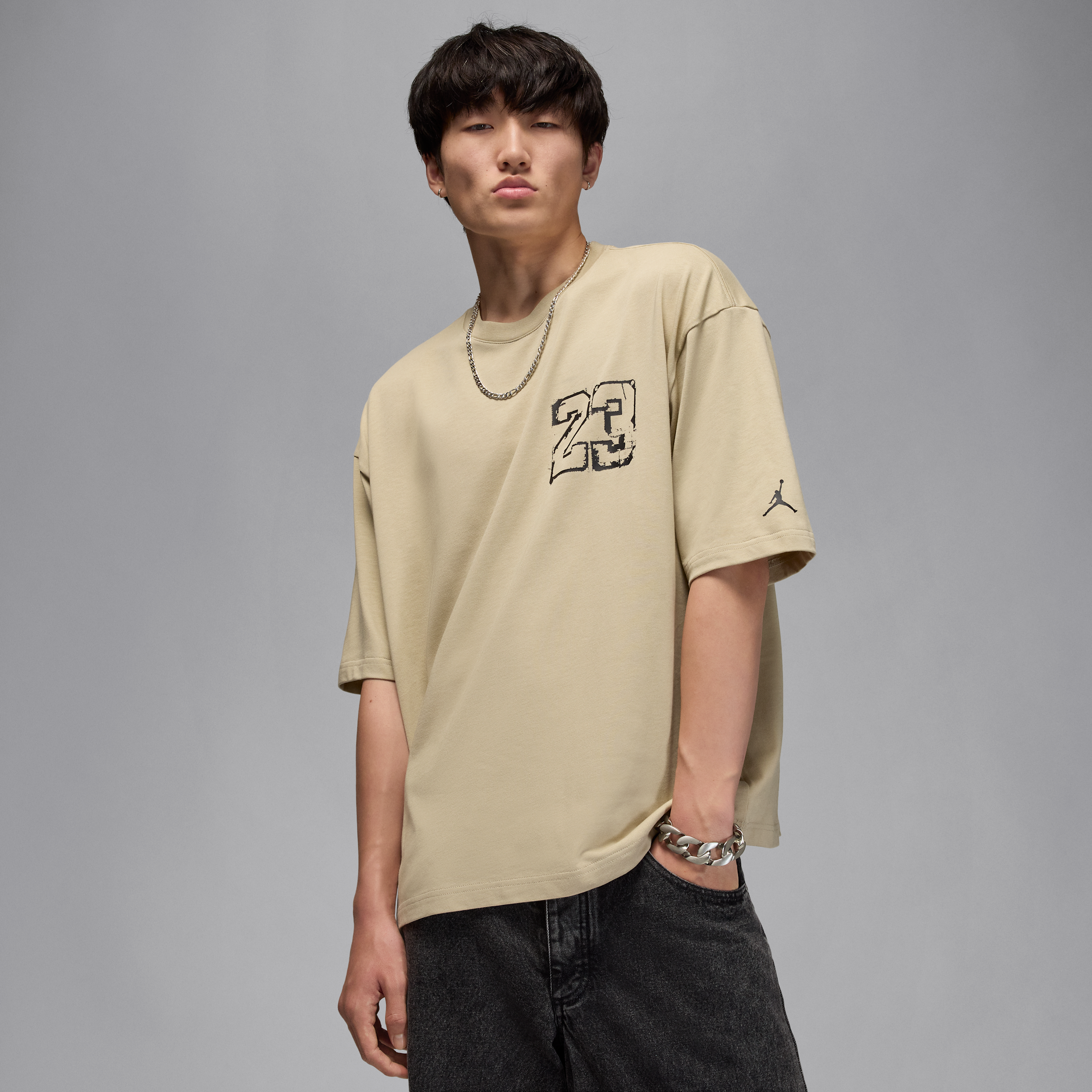 【ナイキ(NIKE)公式ストア】ジョーダン メンズ オーバーサイズド Tシャツ IH7303-253 ブラウン 【ナイキ(NIKE)公式ストア】ジョーダン メンズ オーバーサイズド Tシャツ IH7303-253 ブラウン
