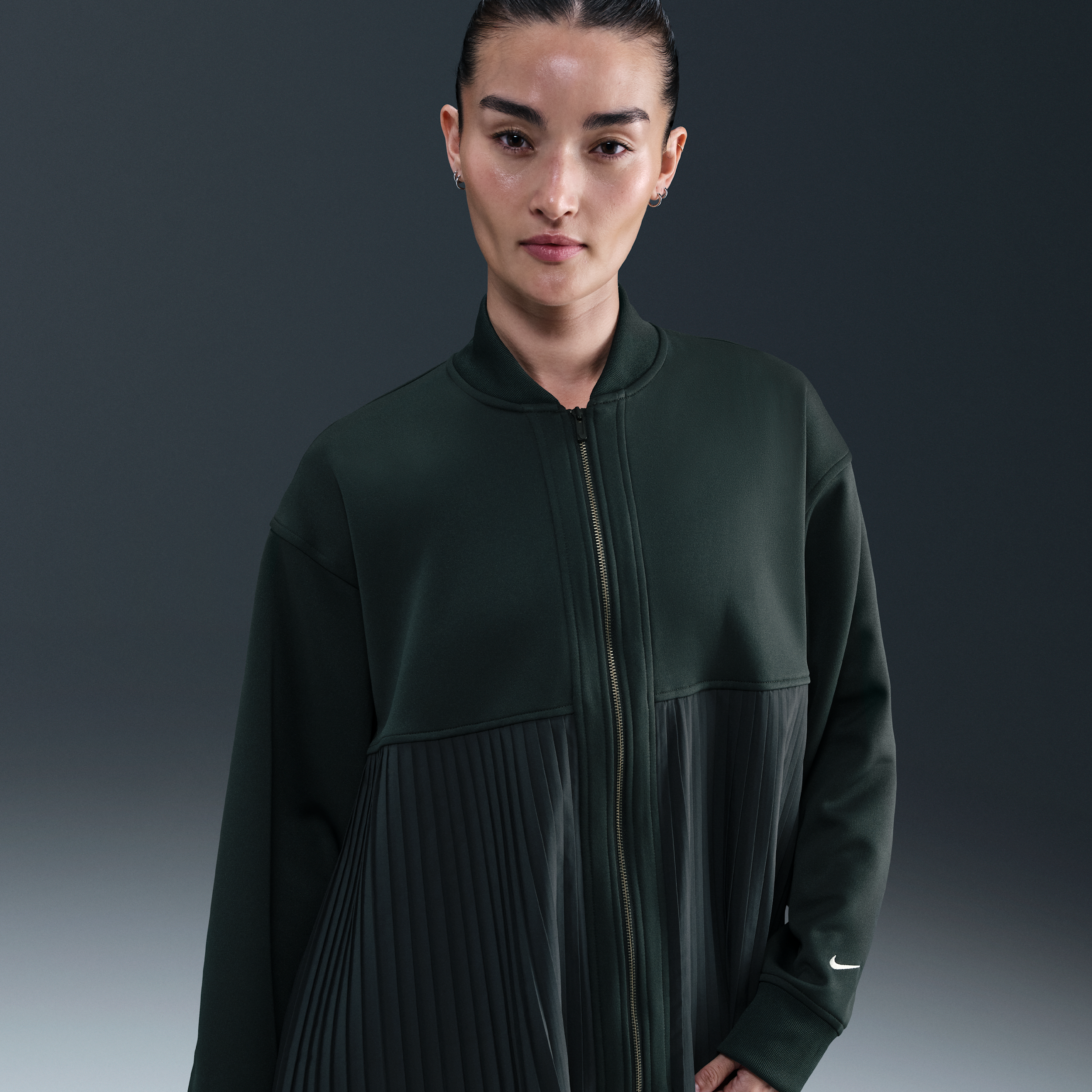 【ナイキ(NIKE)公式ストア】ナイキ スポーツウェア ウィメンズ プリーツ ジャケット IM7458-390 グリーン 【ナイキ(NIKE)公式ストア】ナイキ スポーツウェア ウィメンズ プリーツ ジャケット IM7458-390 グリーン