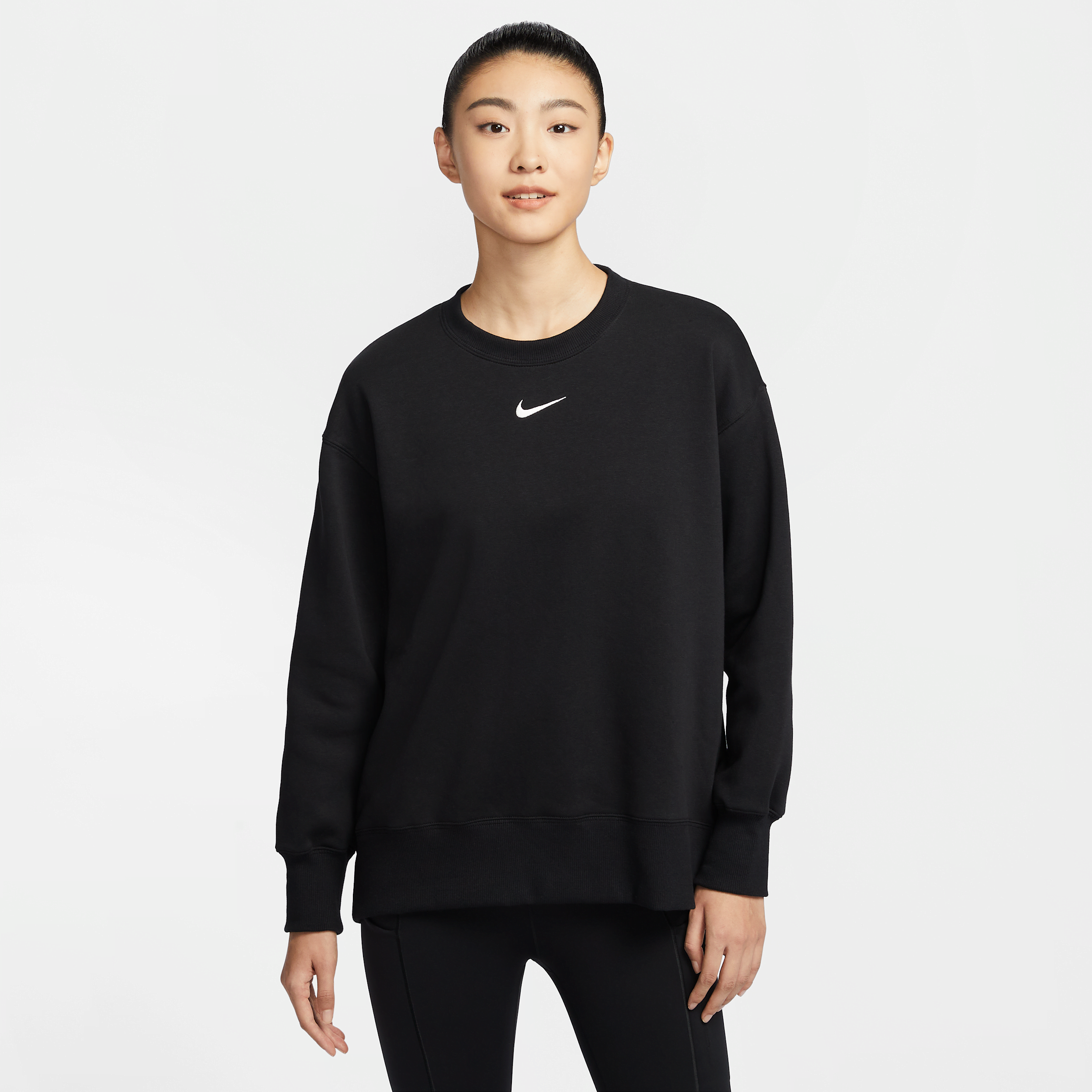 【ナイキ(NIKE)公式ストア】ナイキ スポーツウェア フェニックス フリース ウィメンズ オーバーサイズド クルーネック スウェットシャツ FZ4271-010 ブラック 【ナイキ(NIKE)公式ストア】ナイキ スポーツウェア フェニックス フリース ウィメンズ オーバーサイズド クルーネック スウェットシャツ FZ4271-010 ブラック