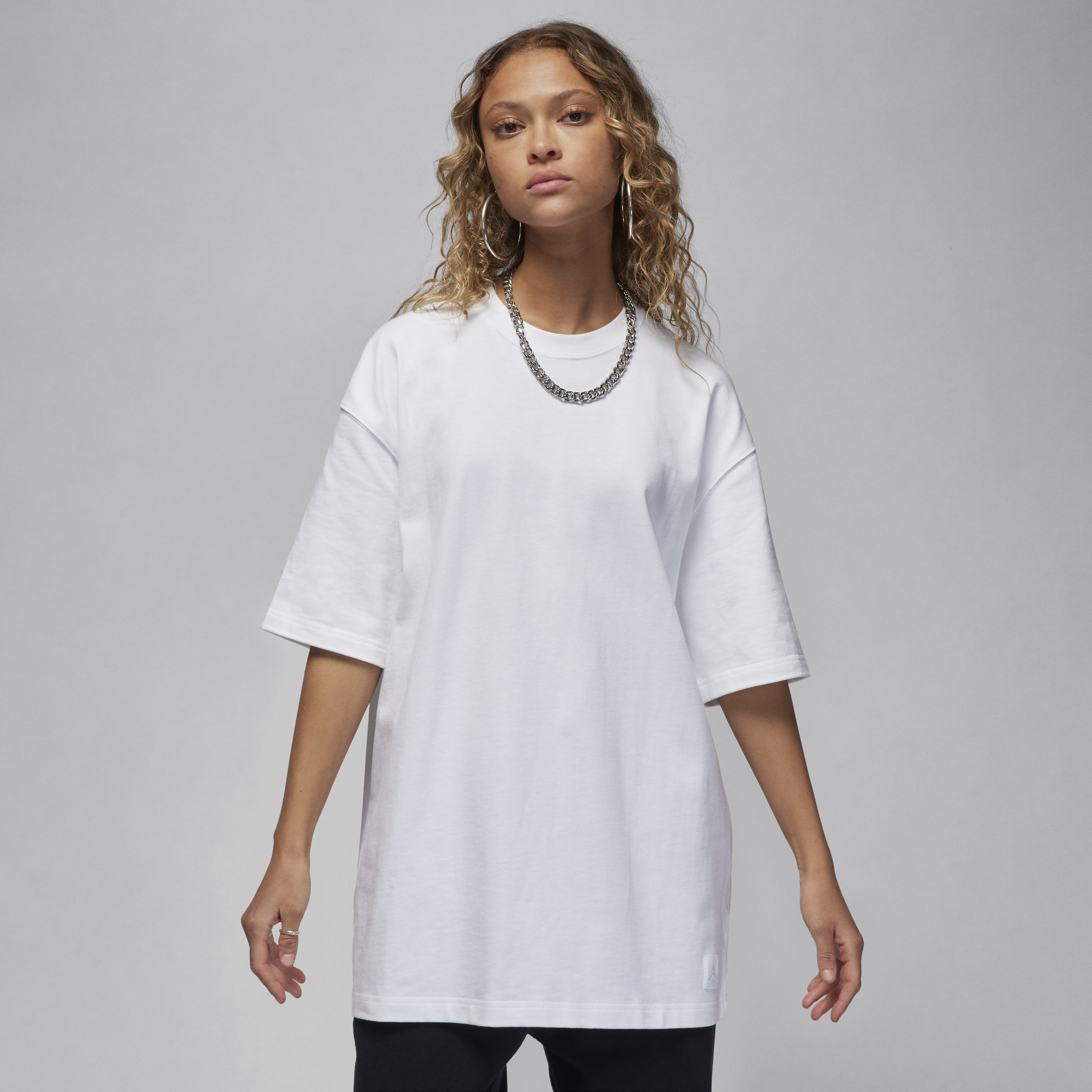 Nike Oversized Jordan Essentials-T-shirt til kvinder - hvid