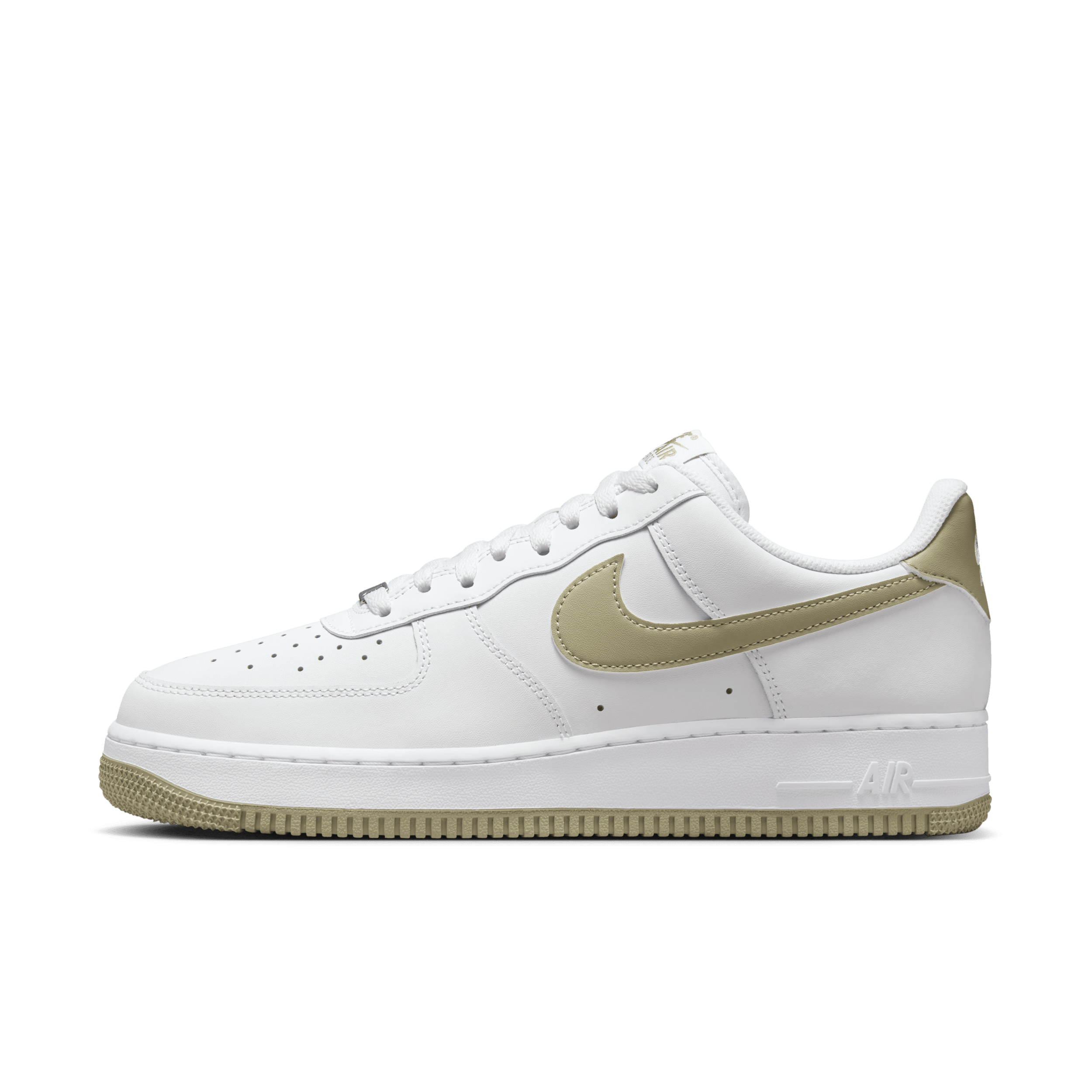 【ナイキ(NIKE)公式ストア】ナイキ エア フォース 1 '07 メンズシューズ FJ4146-110 ホワイト 【ナイキ(NIKE)公式ストア】ナイキ エア フォース 1 '07 メンズシューズ FJ4146-110 ホワイト