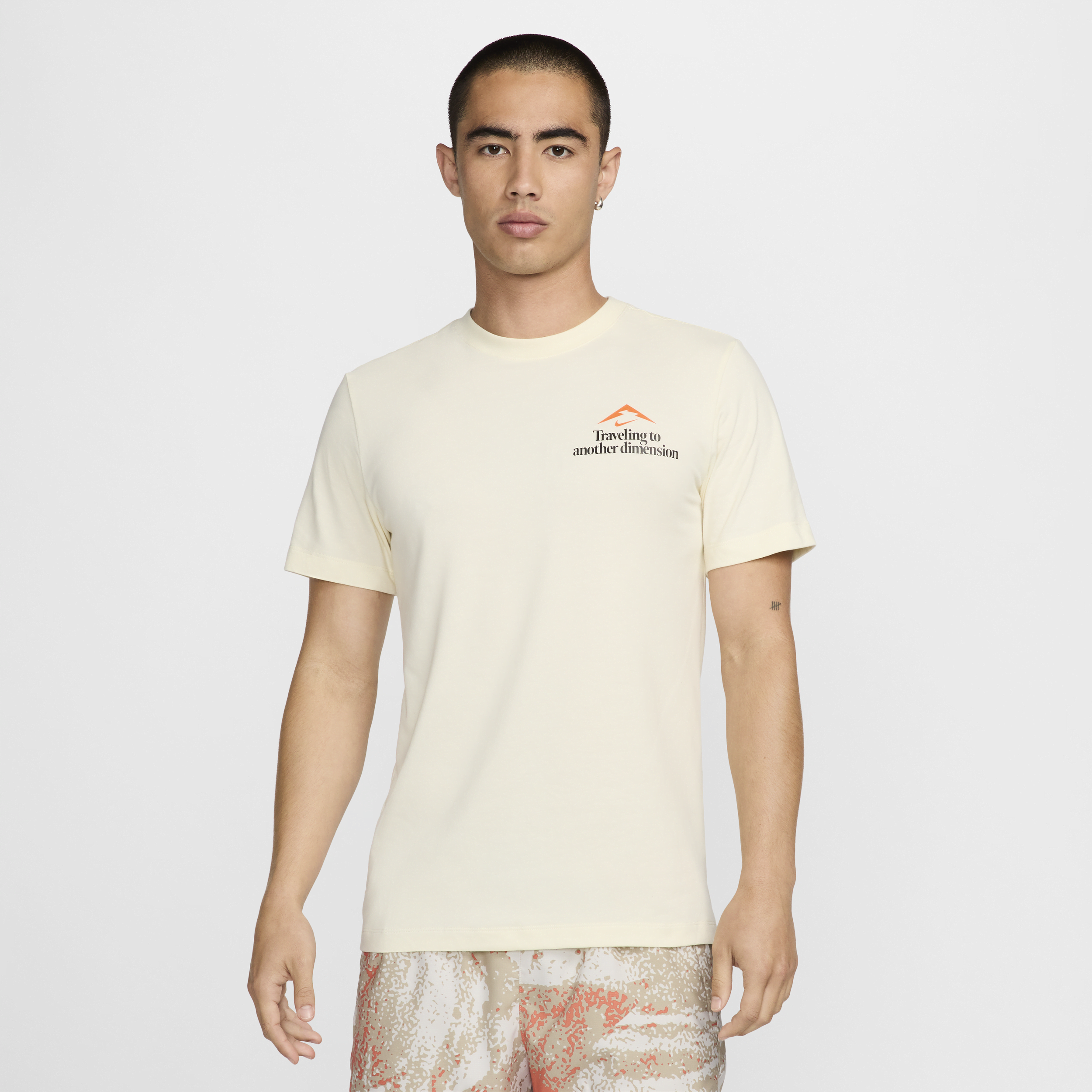 【ナイキ(NIKE)公式ストア】ナイキ Dri-FIT メンズ ランニング Tシャツ FJ2355-113 ホワイト 【ナイキ(NIKE)公式ストア】ナイキ Dri-FIT メンズ ランニング Tシャツ FJ2355-113 ホワイト