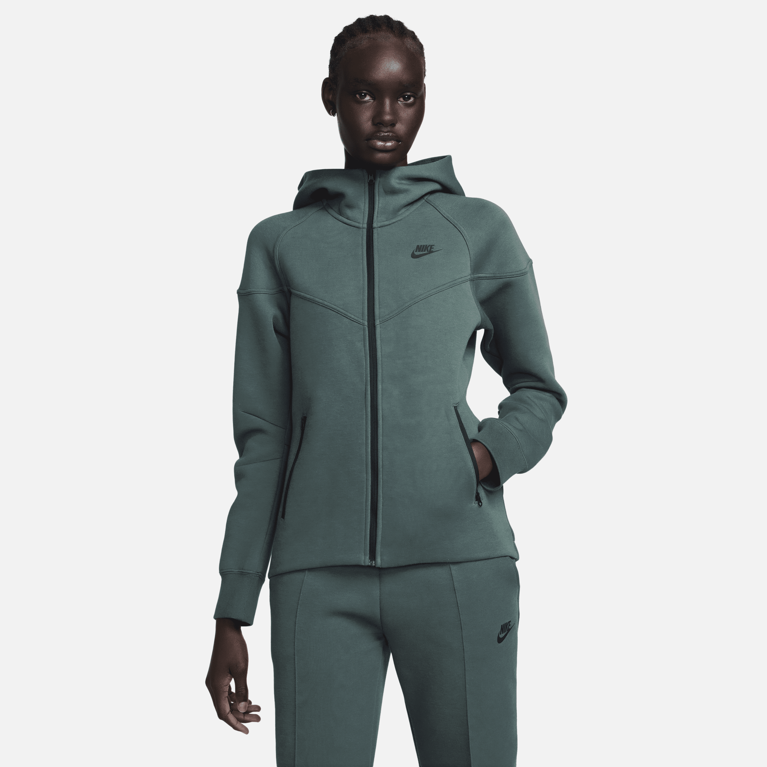 Nike Sportswear Tech Fleece Windrunner–hættetrøje med lynlås til kvinder - grøn