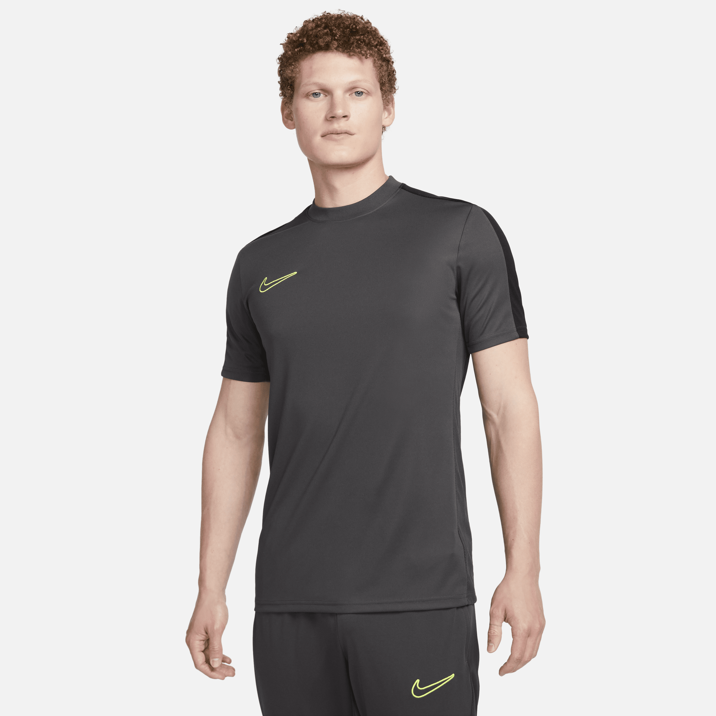 Kortærmet Nike Academy Dri-FIT-fodboldtrøje til mænd - grå