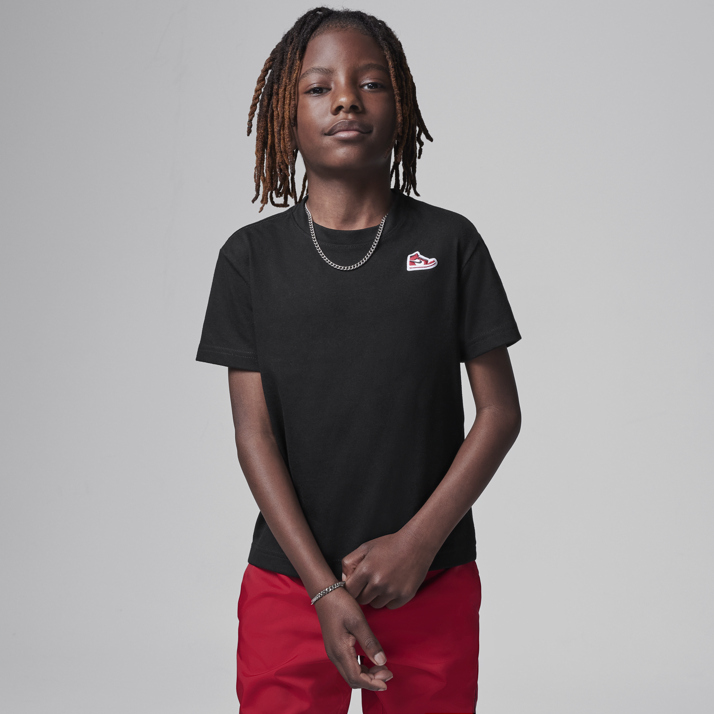 【ナイキ(NIKE)公式ストア】エア ジョーダン 1 リトルキッズ パッチ Tシャツ HF2080-010 ブラック 【ナイキ(NIKE)公式ストア】エア ジョーダン 1 リトルキッズ パッチ Tシャツ HF2080-010 ブラック