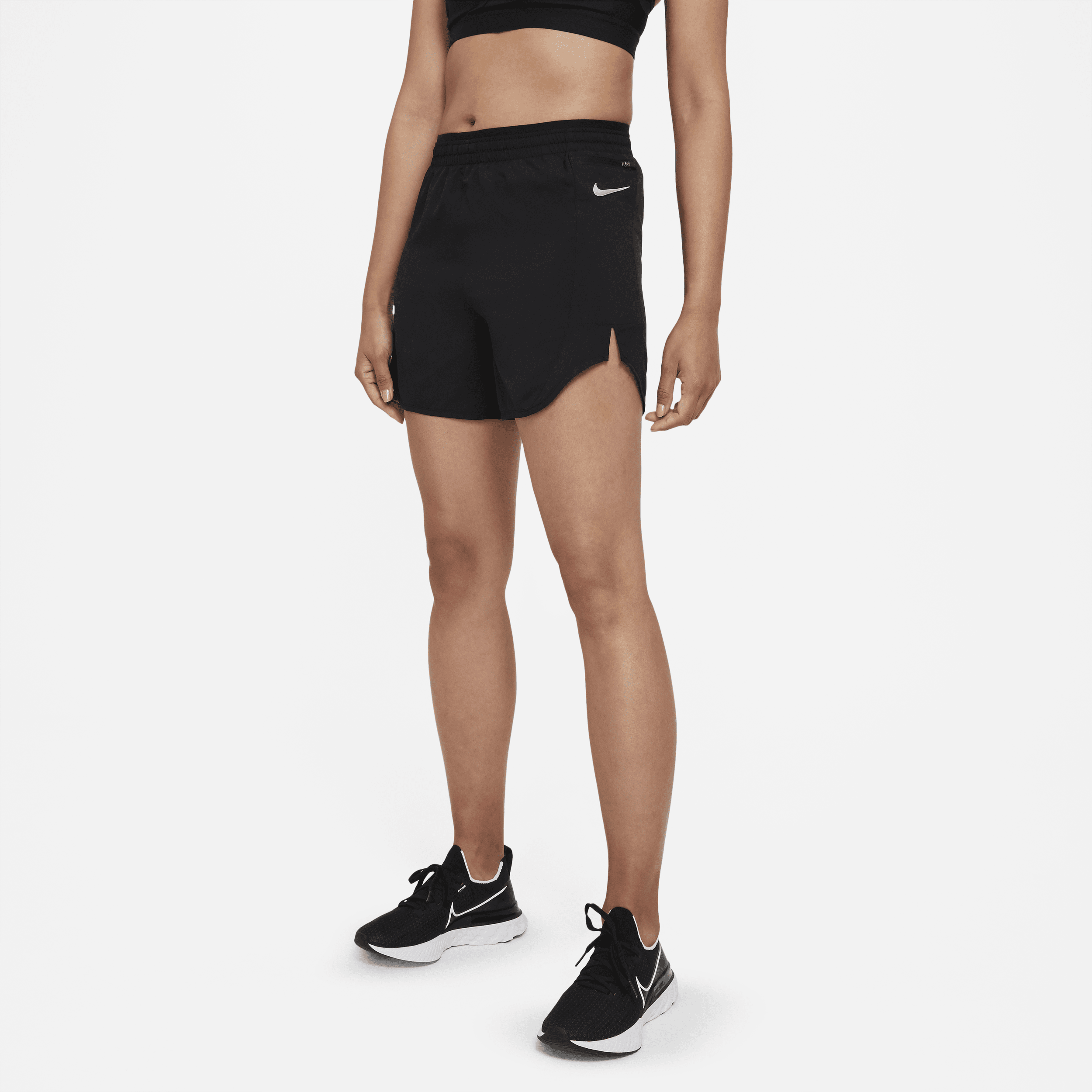 【ナイキ(NIKE)公式ストア】ナイキ テンポ ラックス ウィメンズ ランニングショートパンツ CZ9577-010 ブラック 【ナイキ(NIKE)公式ストア】ナイキ テンポ ラックス ウィメンズ ランニングショートパンツ CZ9577-010 ブラック