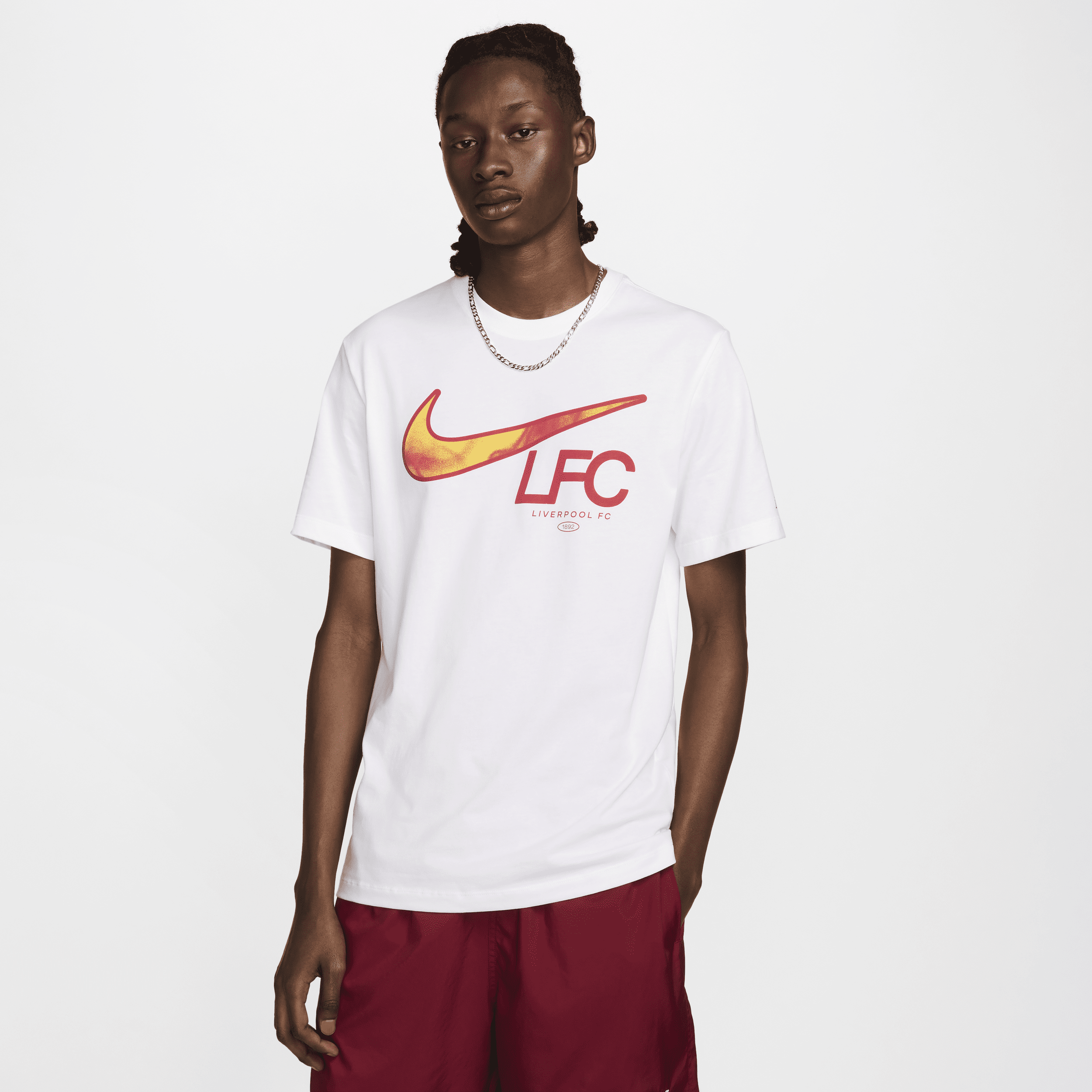 【ナイキ(NIKE)公式ストア】リバプール FC スウッシュ メンズ ナイキ サッカー Tシャツ FV8557-100 ホワイト 【ナイキ(NIKE)公式ストア】リバプール FC スウッシュ メンズ ナイキ サッカー Tシャツ FV8557-100 ホワイト