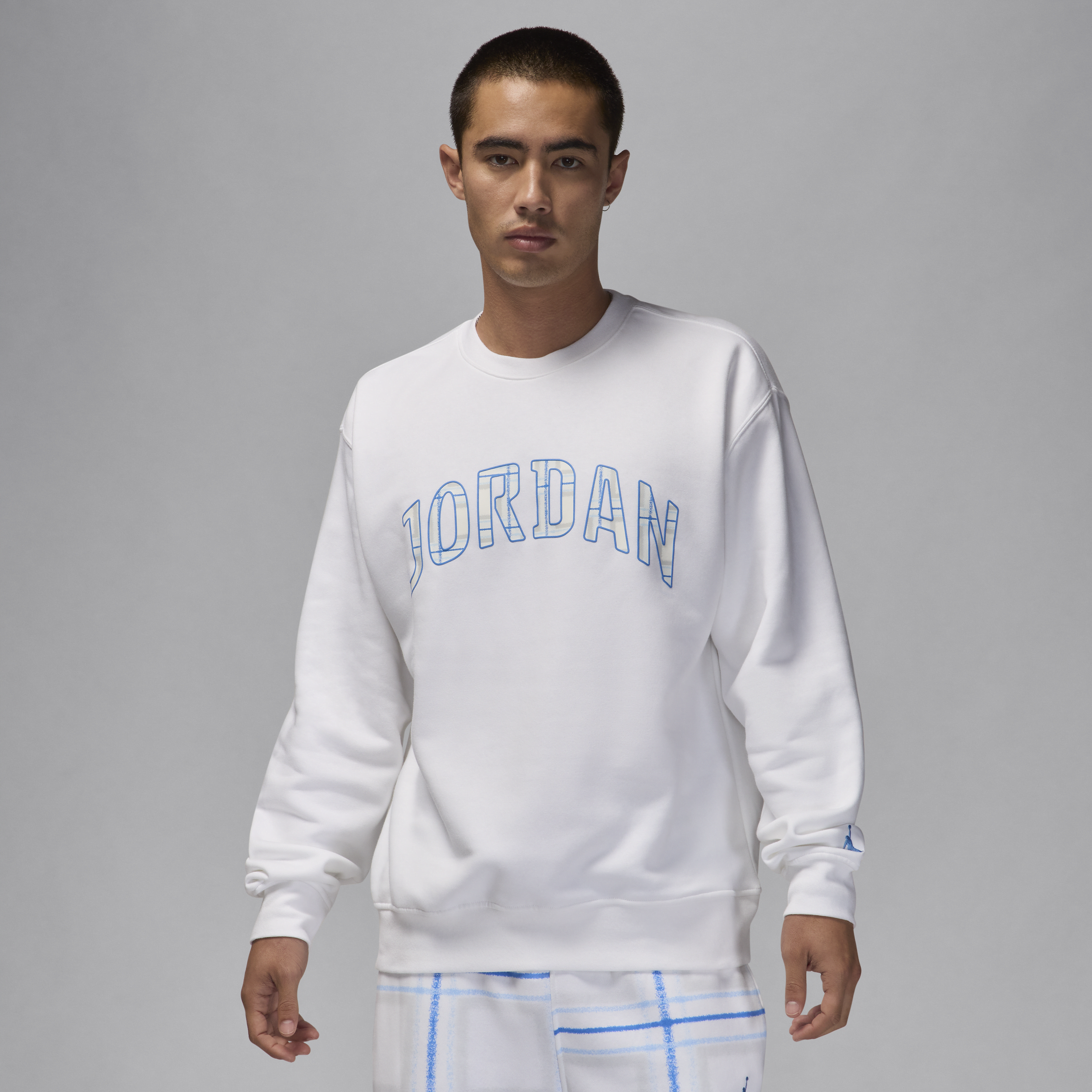 【ナイキ(NIKE)公式ストア】ジョーダン エッセンシャル メンズ フリース クルーネック スウェットシャツ FV7460-100 ホワイト 【ナイキ(NIKE)公式ストア】ジョーダン エッセンシャル メンズ フリース クルーネック スウェットシャツ FV7460-100 ホワイト