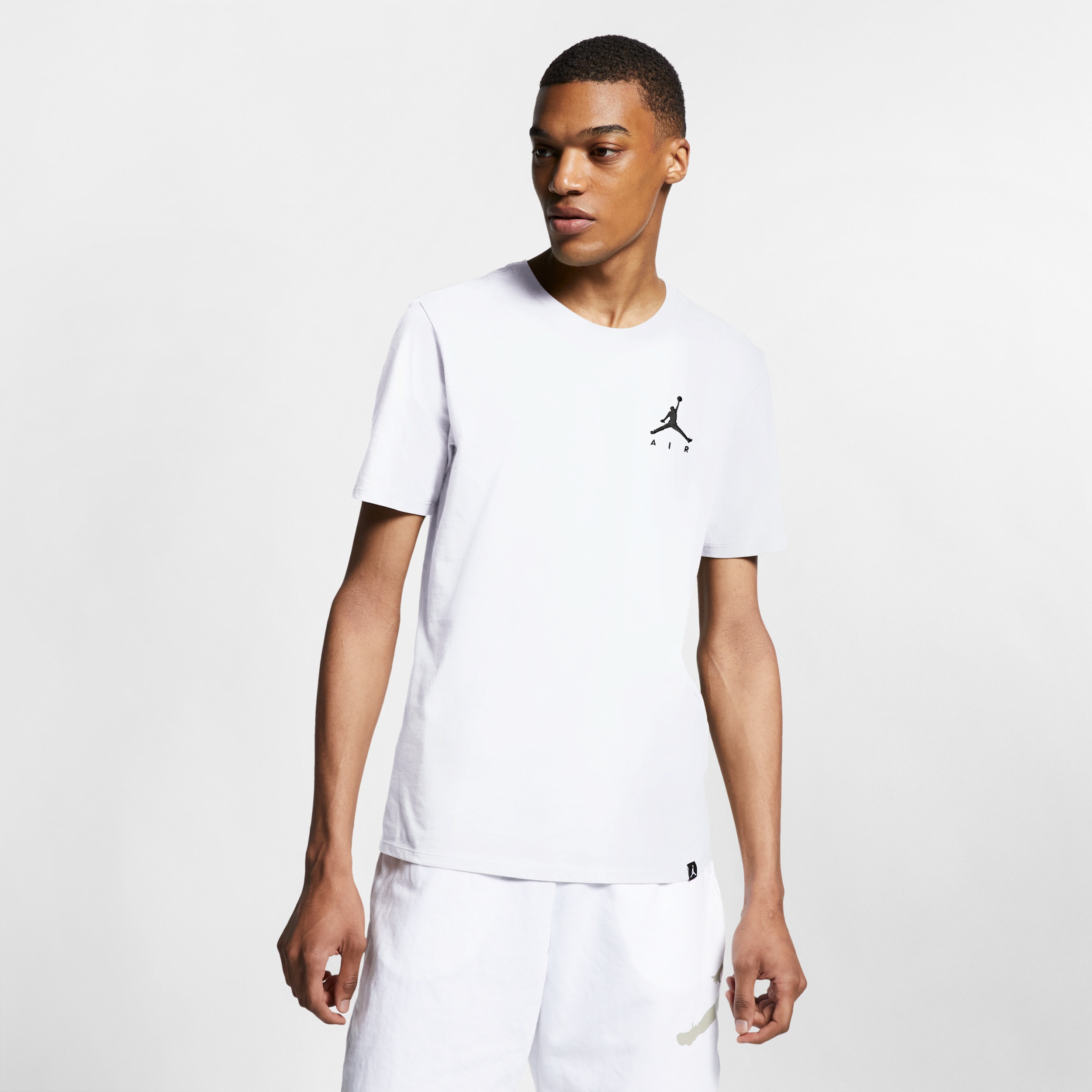 【ナイキ(NIKE)公式ストア】ジョーダン ジャンプマン エア メンズ Tシャツ AH5296-100 ホワイト 【ナイキ(NIKE)公式ストア】ジョーダン ジャンプマン エア メンズ Tシャツ AH5296-100 ホワイト