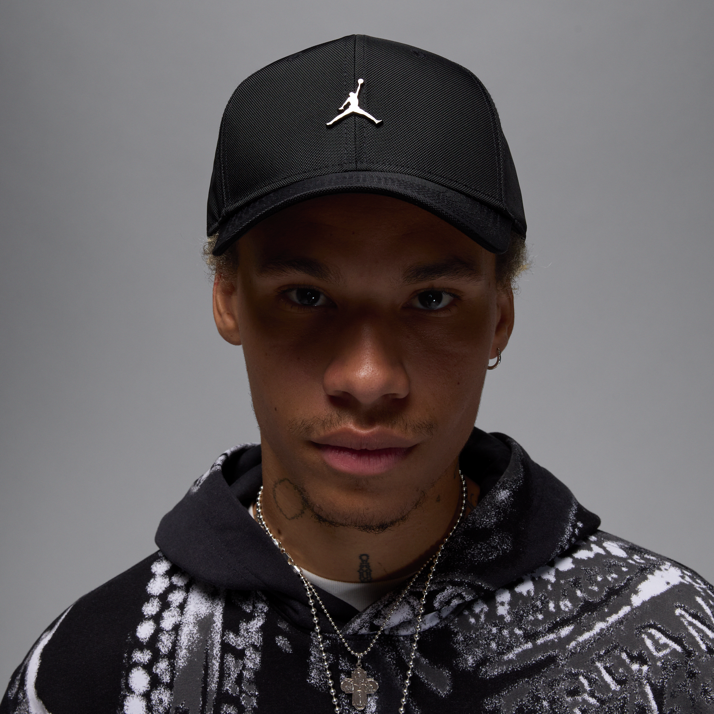【ナイキ(NIKE)公式ストア】ジョーダン ライズ ストラクチャード メタル ジャンプマン キャップ HM5750-010 ブラック 【ナイキ(NIKE)公式ストア】ジョーダン ライズ ストラクチャード メタル ジャンプマン キャップ HM5750-010 ブラック