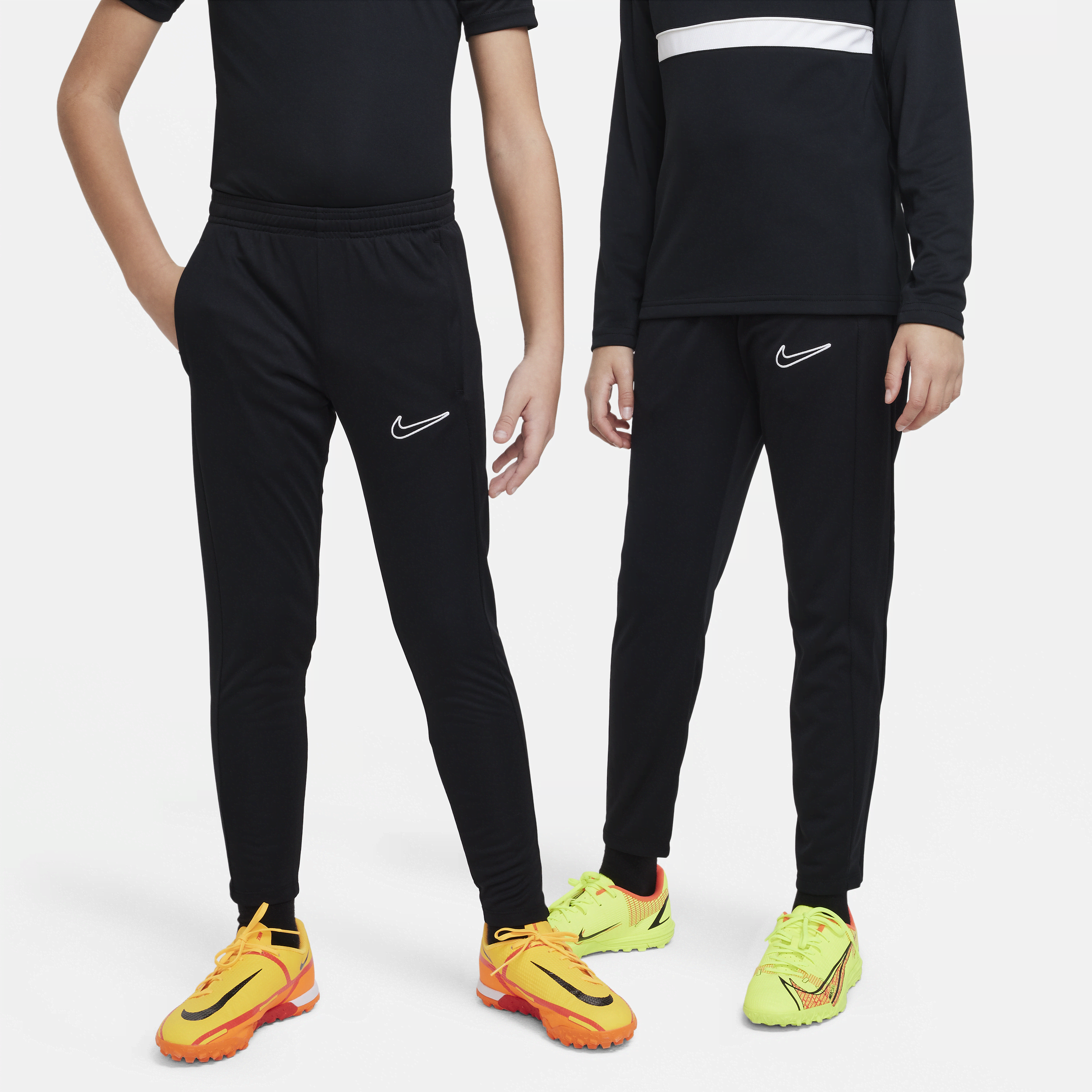Pantaloni da calcio Nike Dri-FIT Academy23 – Bambini - Nero