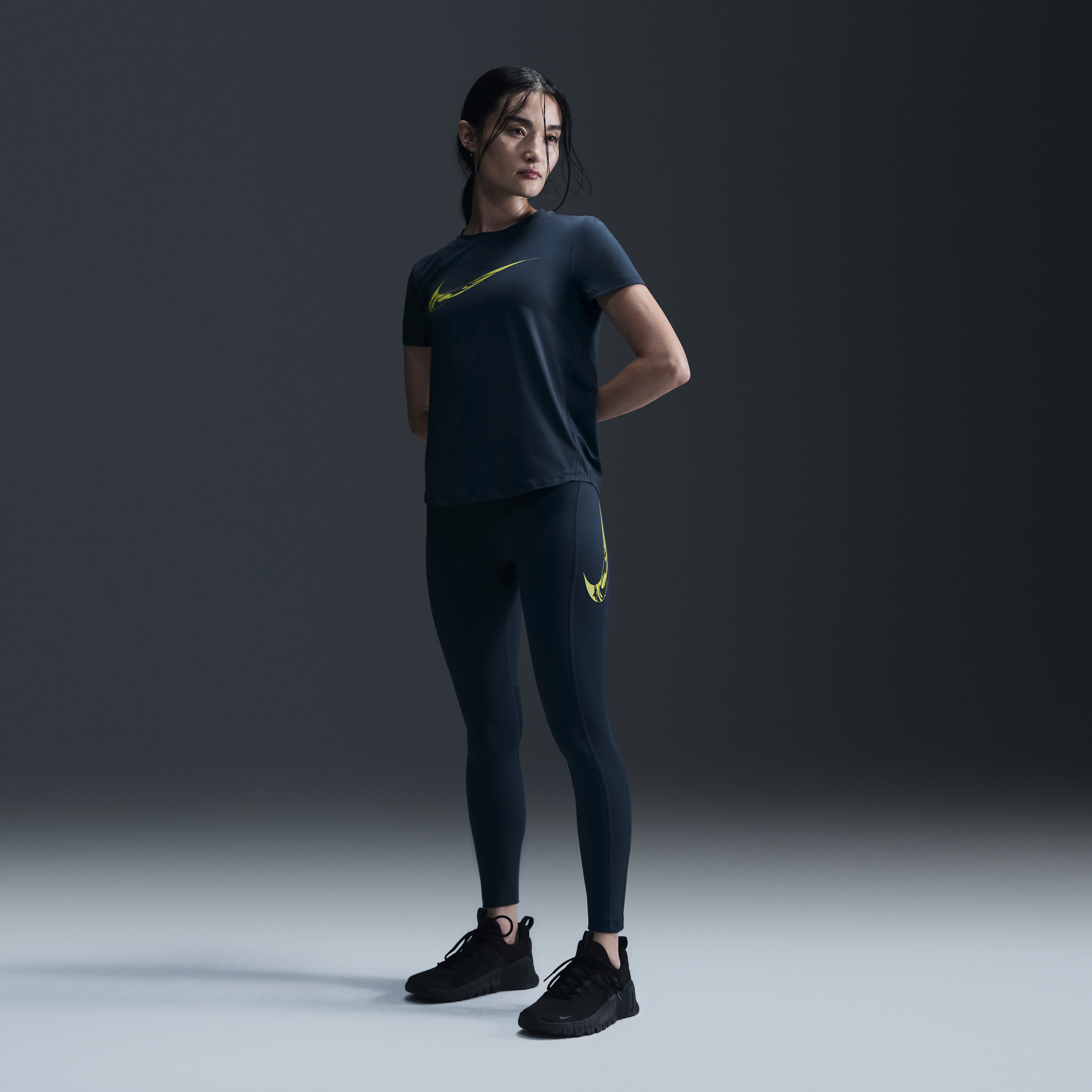 【ナイキ(NIKE)公式ストア】ナイキ ファスト スウッシュ ウィメンズ ミッドライズ 7/8 ランニングレギンス ポケット付き FV6683-478 ブルー 【ナイキ(NIKE)公式ストア】ナイキ ファスト スウッシュ ウィメンズ ミッドライズ 7/8 ランニングレギンス ポケット付き FV6683-478 ブルー