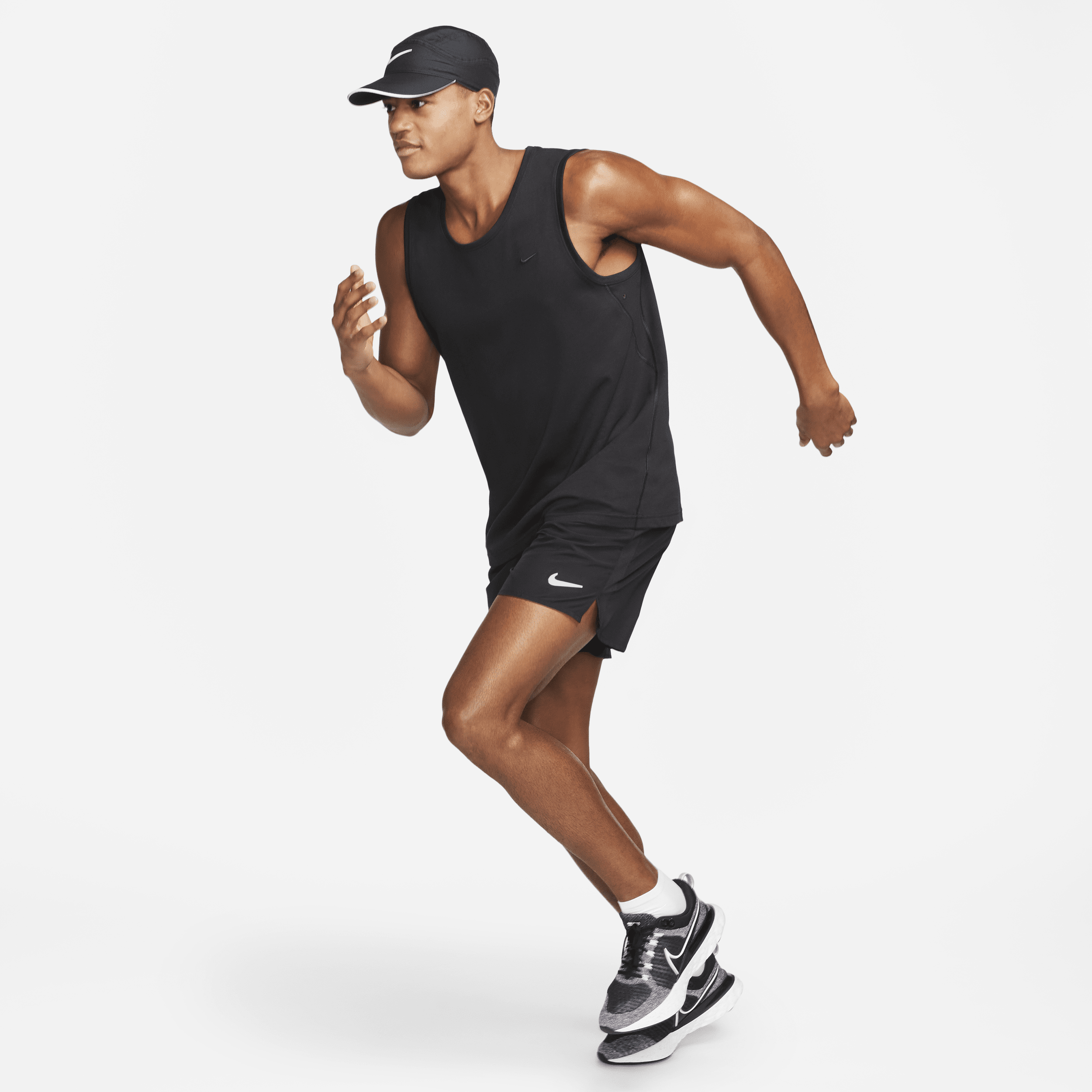 Alsidig Nike Primary-Dri-FIT-tanktop til mænd - sort