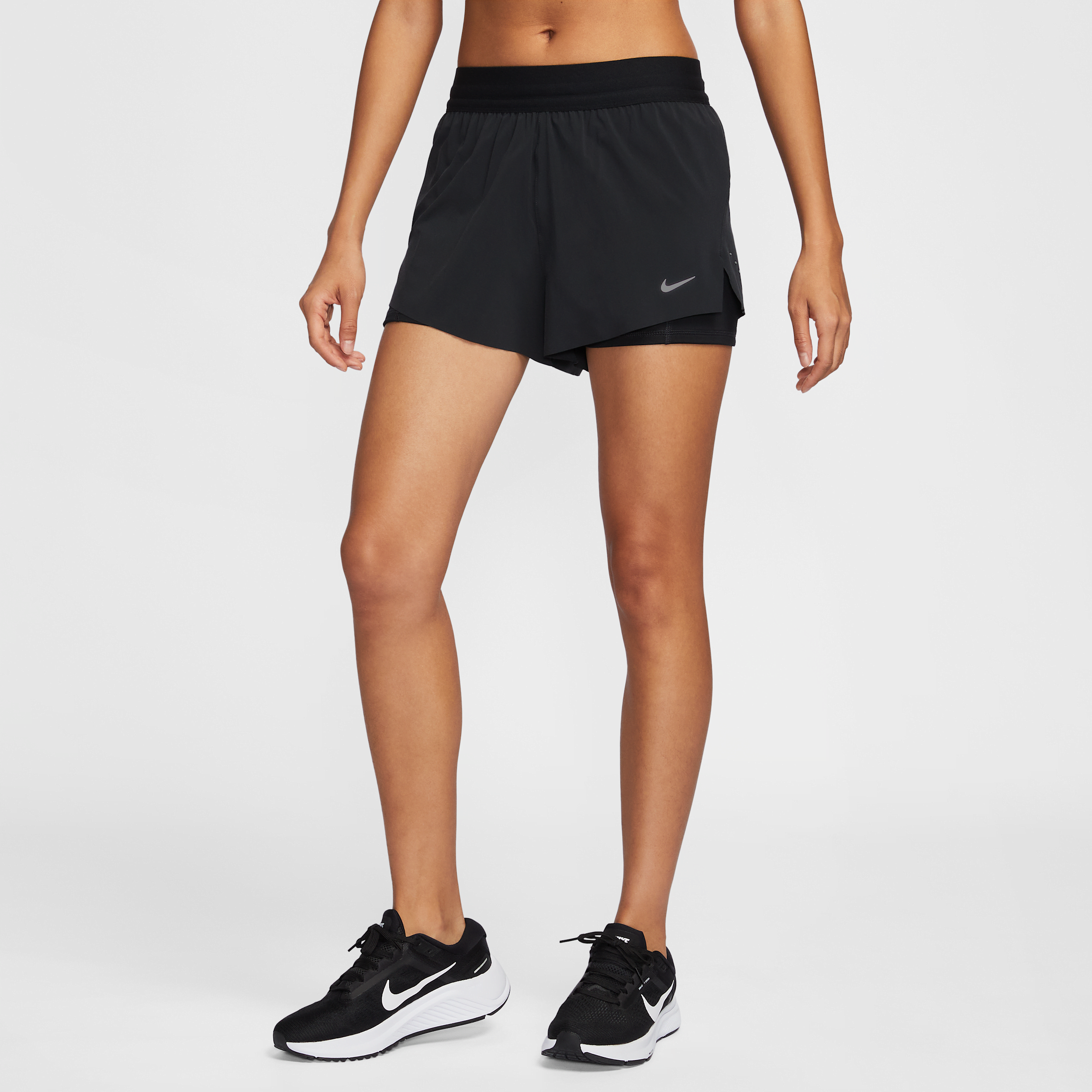 【ナイキ(NIKE)公式ストア】ナイキ スウィフト ウィメンズ Dri-FIT ミッドライズ 2イン1 ランニングショートパンツ HJ5377-010 ブラック 【ナイキ(NIKE)公式ストア】ナイキ スウィフト ウィメンズ Dri-FIT ミッドライズ 2イン1 ランニングショートパンツ HJ5377-010 ブラック