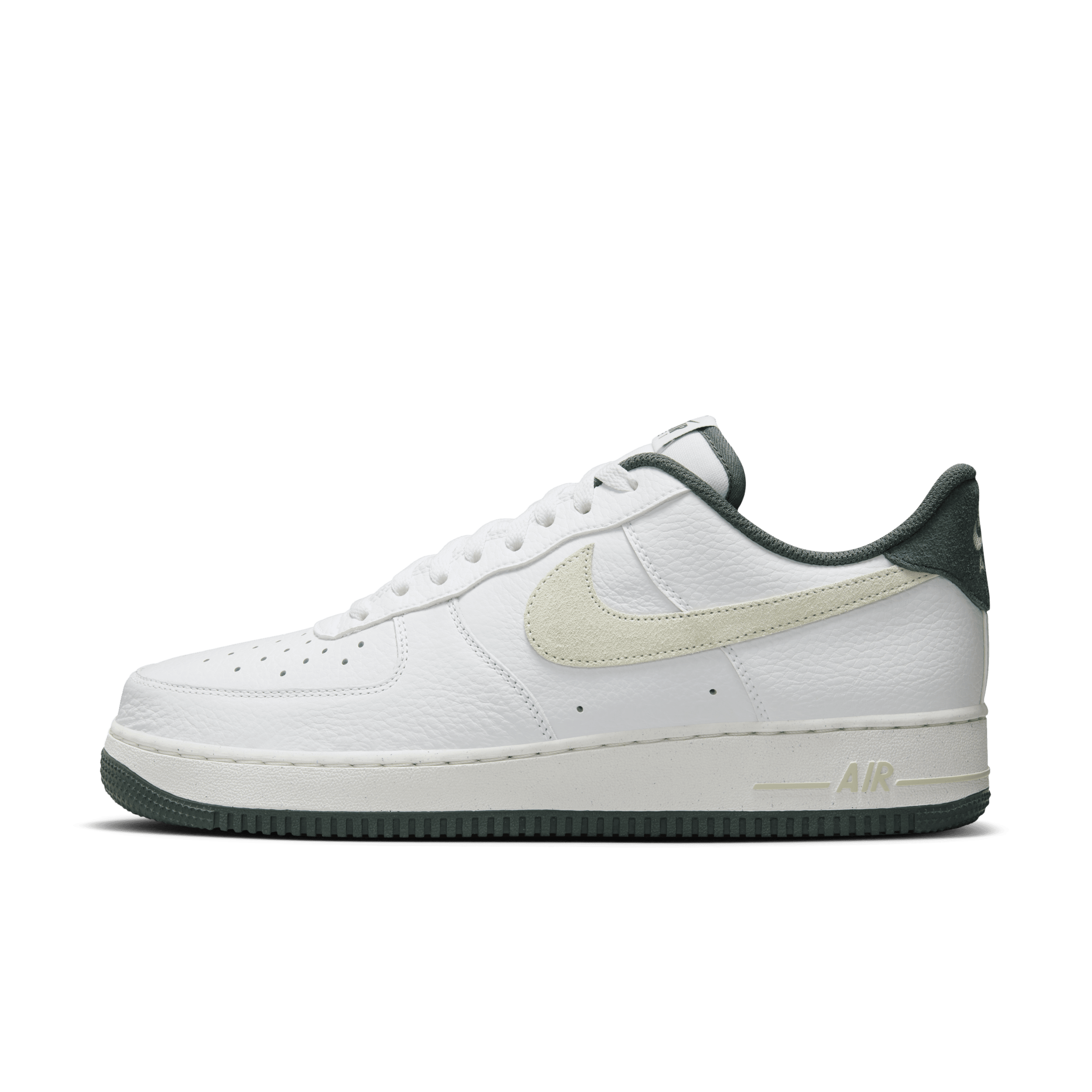 【ナイキ(NIKE)公式ストア】ナイキ エア フォース 1 '07 LV8 メンズシューズ HF1939-100 ホワイト 【ナイキ(NIKE)公式ストア】ナイキ エア フォース 1 '07 LV8 メンズシューズ HF1939-100 ホワイト