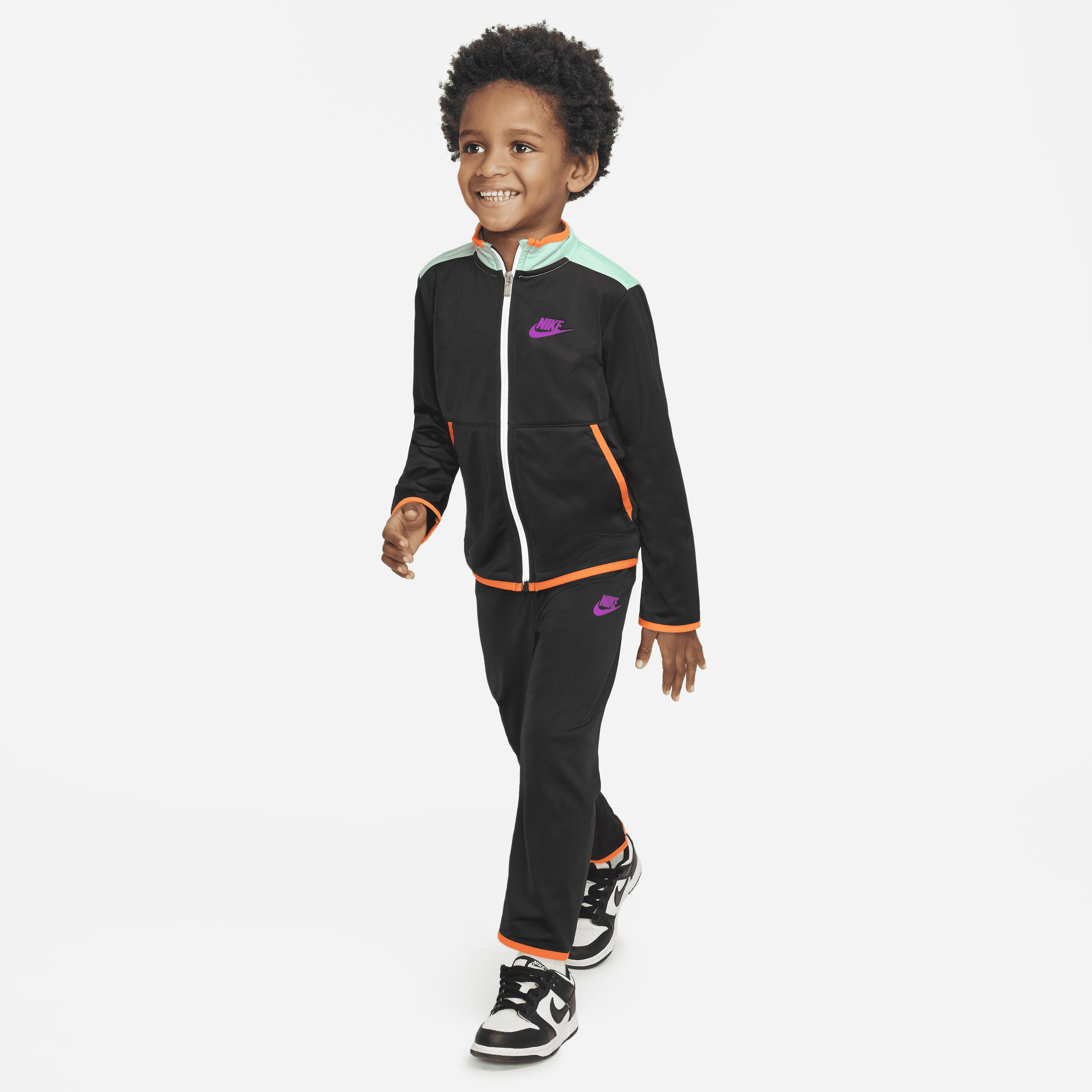 Nike Sportswear Illuminate Tricot-tracksuitsæt til småbørn - sort