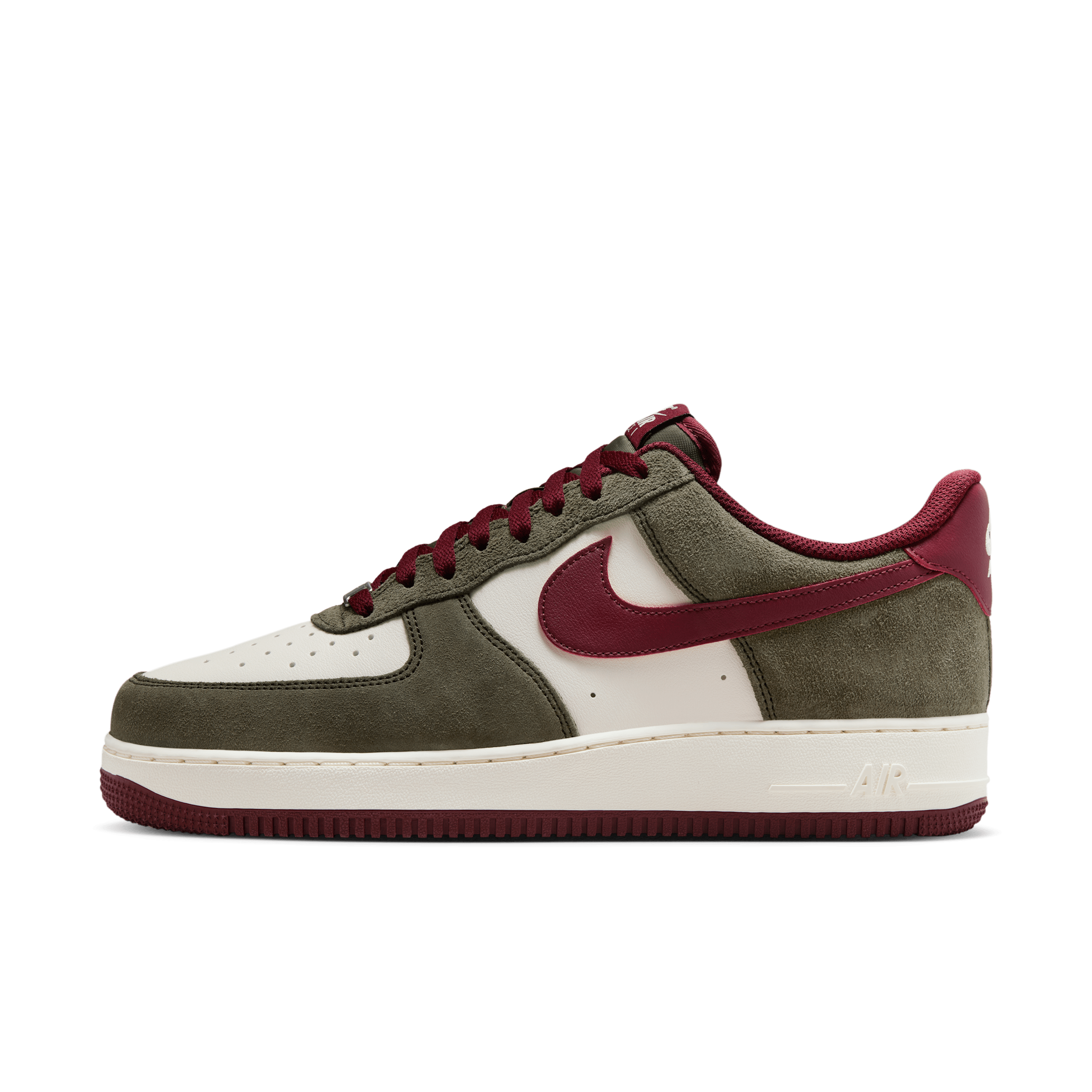 【ナイキ(NIKE)公式ストア】ナイキ エア フォース 1 '07 LV8 メンズシューズ FQ8714-302 グリーン 【ナイキ(NIKE)公式ストア】ナイキ エア フォース 1 '07 LV8 メンズシューズ FQ8714-302 グリーン