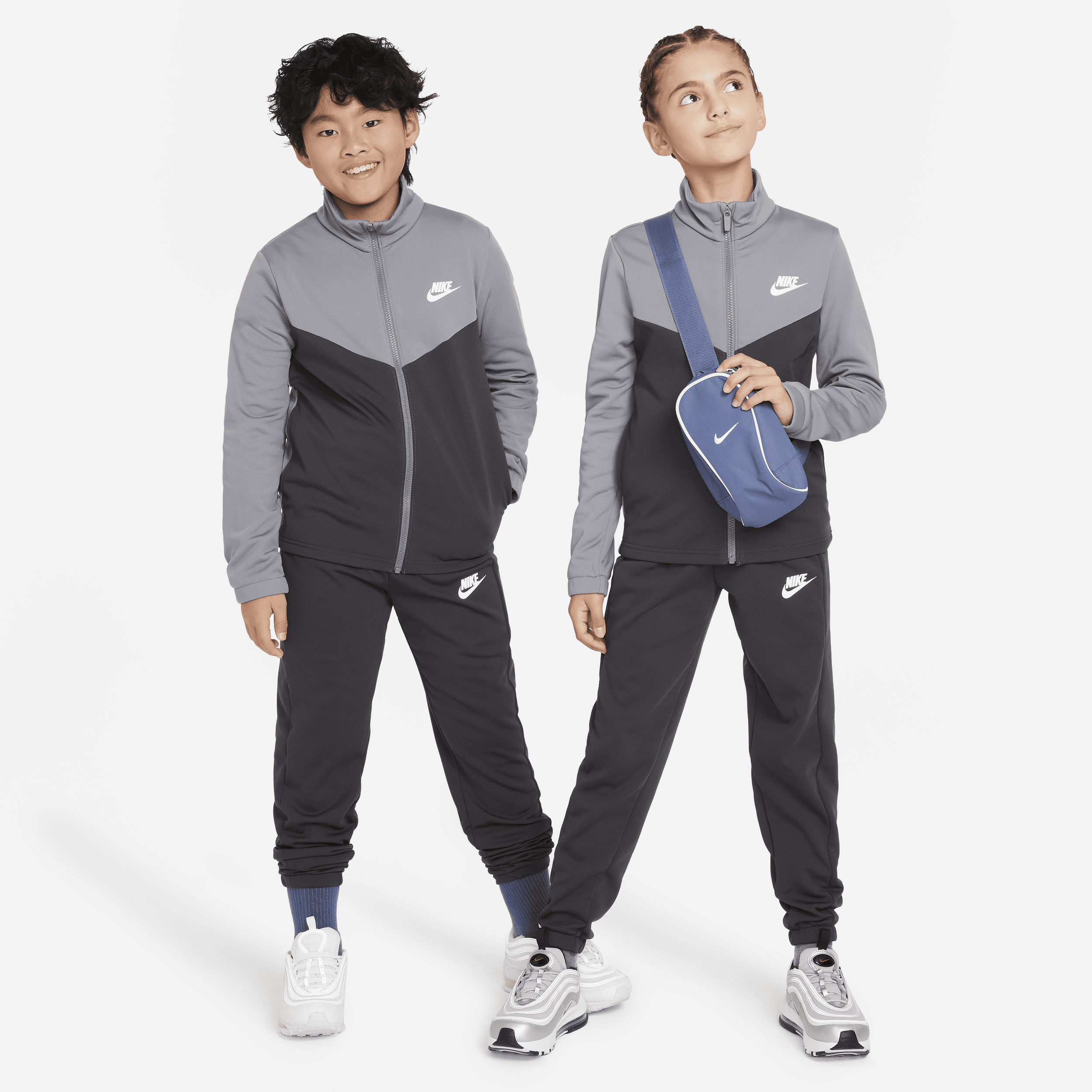 Nike Sportswear-tracksuit til større børn - grå