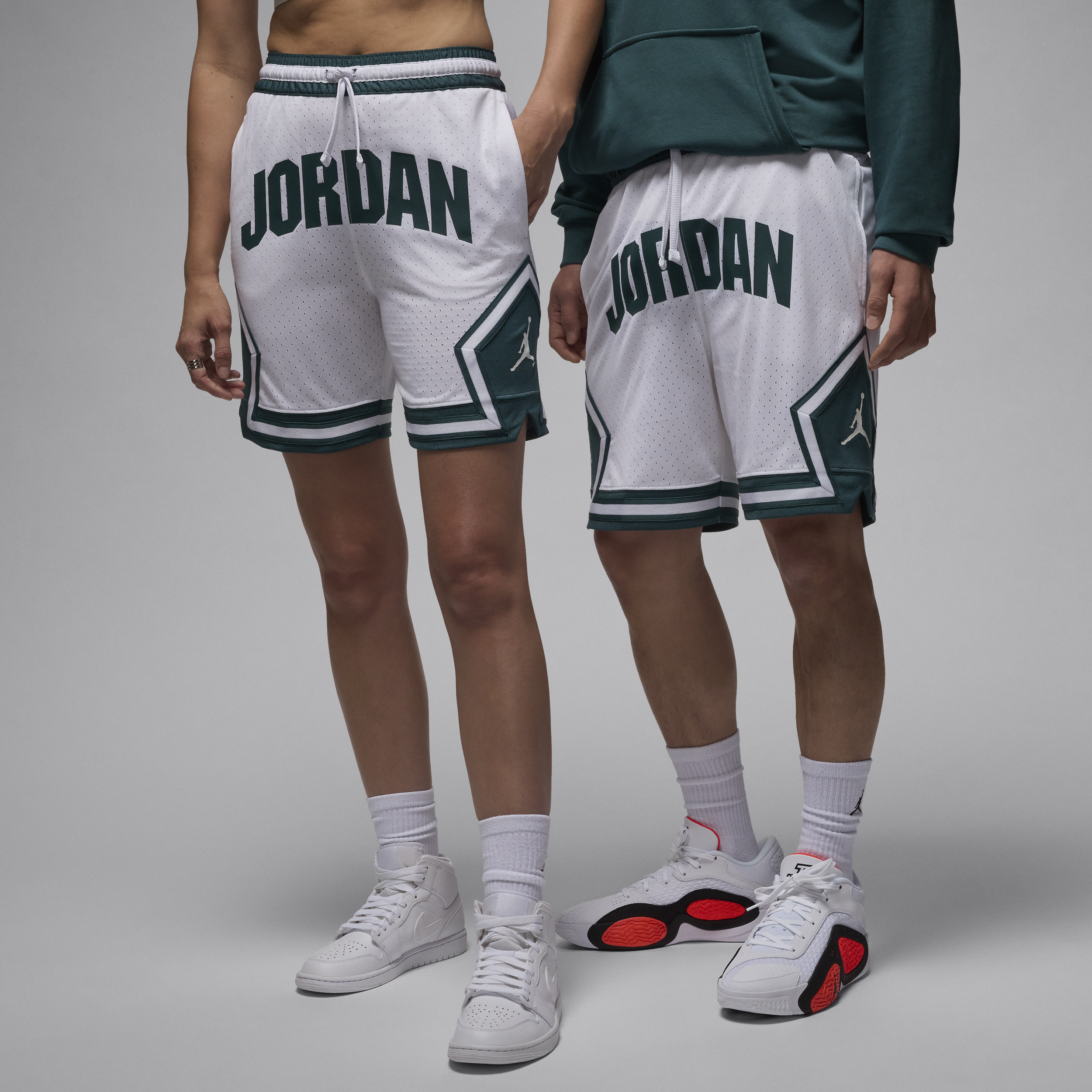 【ナイキ(NIKE)公式ストア】ジョーダン スポーツ メンズ Dri-FIT ダイアモンド ショートパンツ FV8612-100 ホワイト 【ナイキ(NIKE)公式ストア】ジョーダン スポーツ メンズ Dri-FIT ダイアモンド ショートパンツ FV8612-100 ホワイト