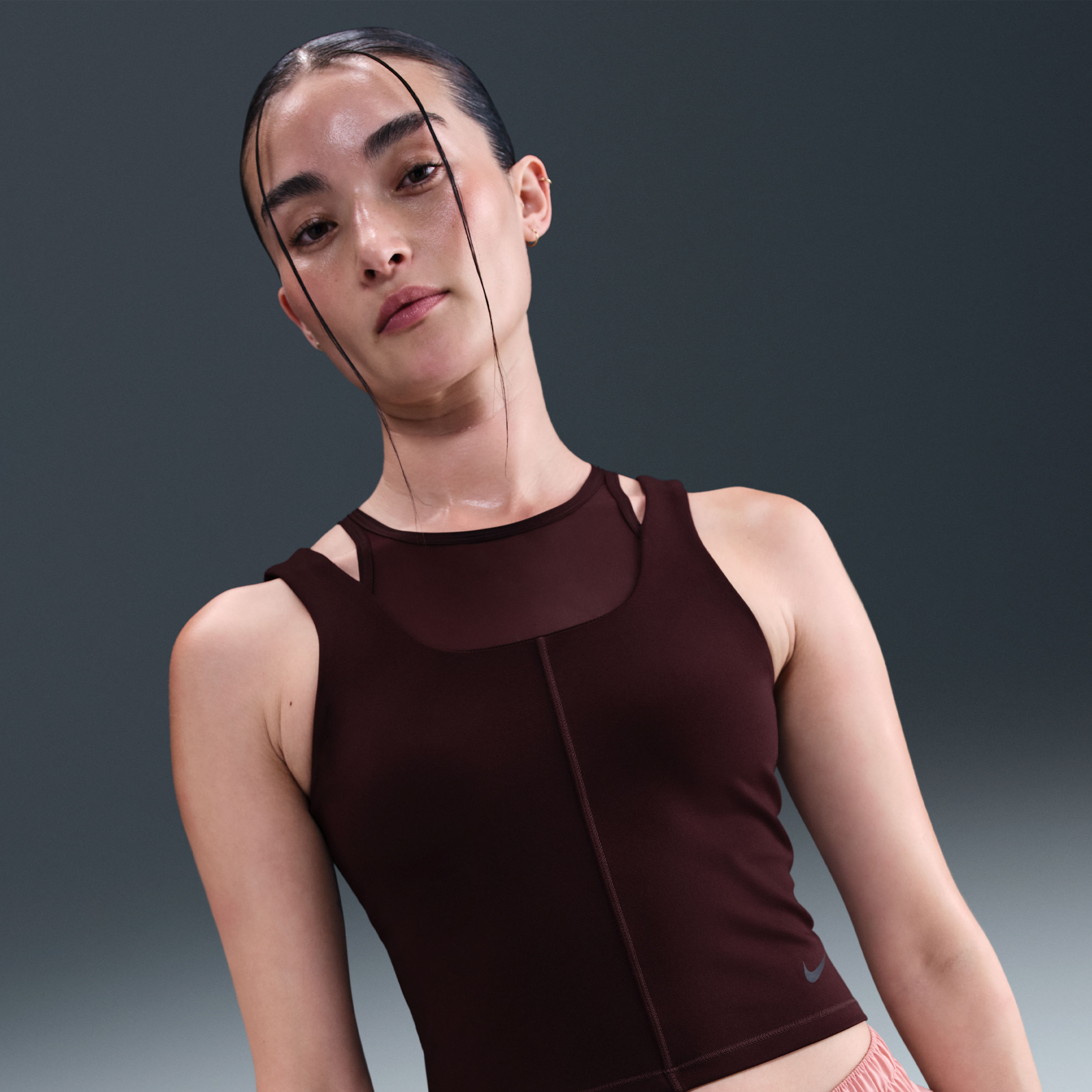 【ナイキ(NIKE)公式ストア】ナイキ ワン フィッテド ウィメンズ Dri-FIT クロップド タンクトップ HV3654-652 レッド 【ナイキ(NIKE)公式ストア】ナイキ ワン フィッテド ウィメンズ Dri-FIT クロップド タンクトップ HV3654-652 レッド