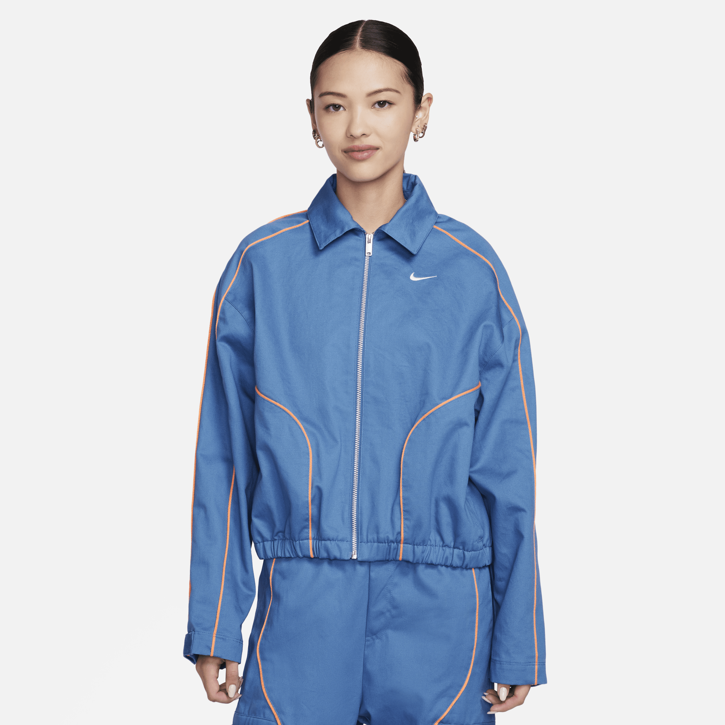 【ナイキ(NIKE)公式ストア】ナイキ スポーツウェア ウィメンズ ウーブン ジャケット FN1941-402 ブルー 【ナイキ(NIKE)公式ストア】ナイキ スポーツウェア ウィメンズ ウーブン ジャケット FN1941-402 ブルー