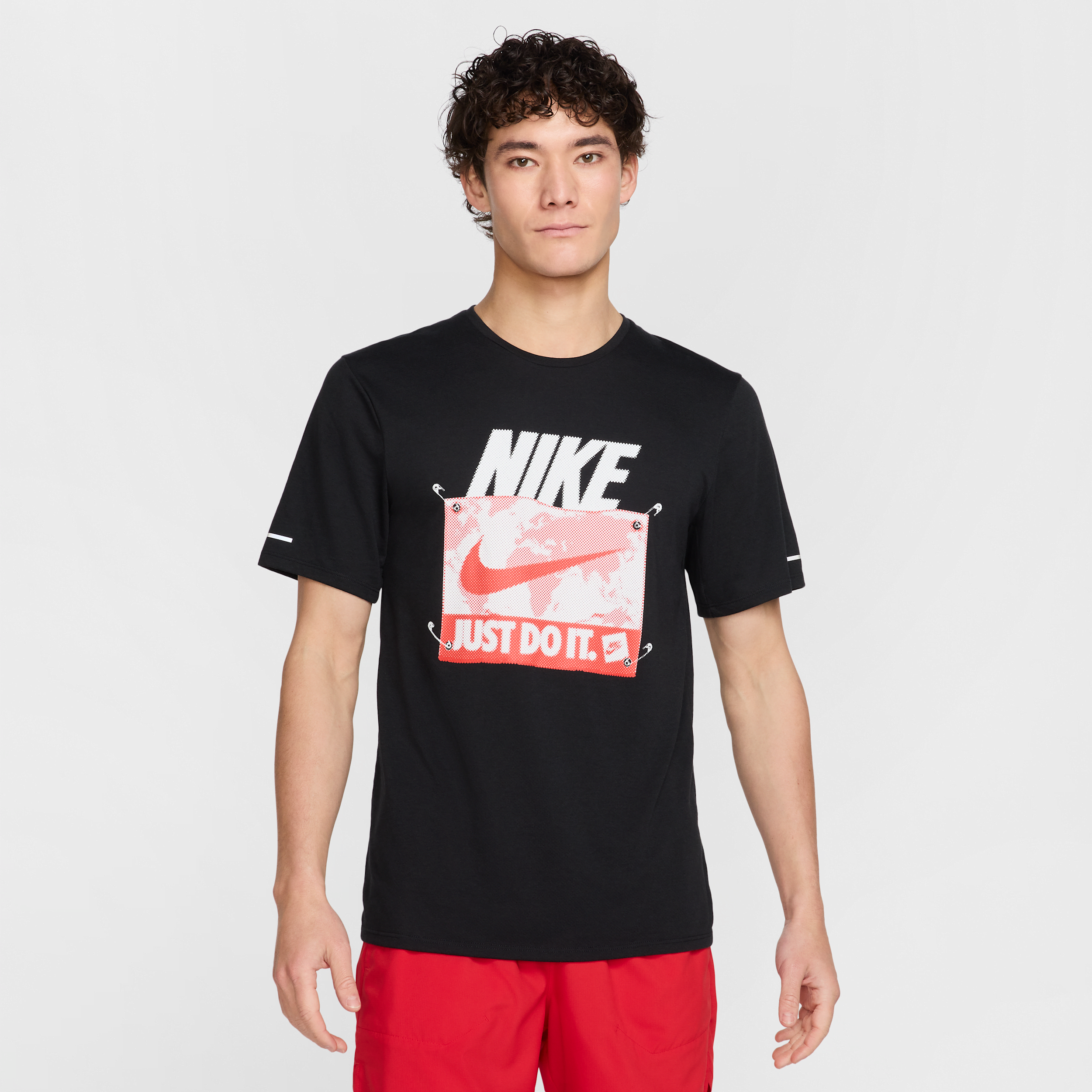 【ナイキ(NIKE)公式ストア】ナイキ ライズ 365 ラン エナジー メンズ Dri-FIT ランニング ショートスリーブ トップ HJ4159-010 ブラック 【ナイキ(NIKE)公式ストア】ナイキ ライズ 365 ラン エナジー メンズ Dri-FIT ランニング ショートスリーブ トップ HJ4159-010 ブラック