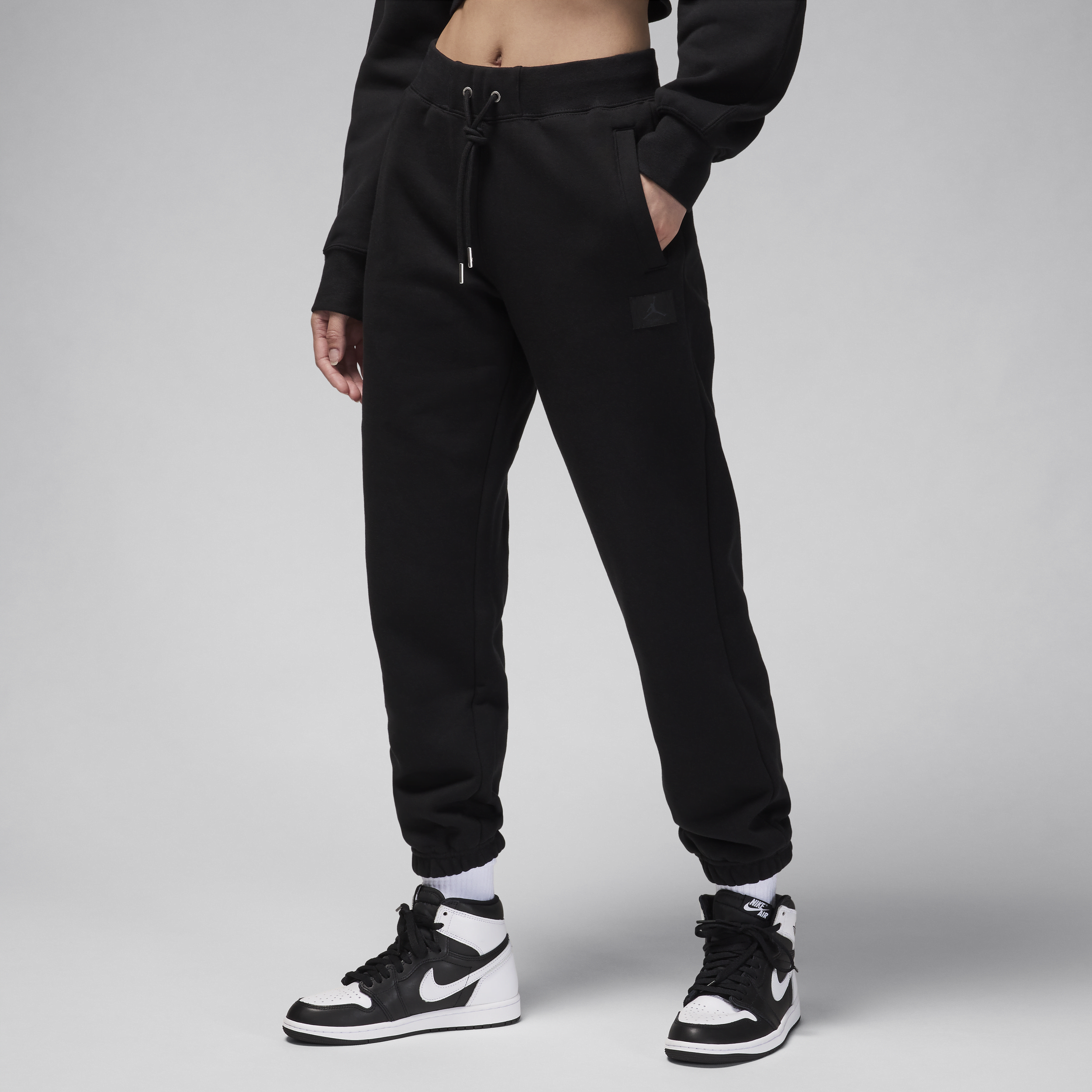 【ナイキ(NIKE)公式ストア】ジョーダン フライト フリース ウィメンズパンツ FV7060-010 ブラック 【ナイキ(NIKE)公式ストア】ジョーダン フライト フリース ウィメンズパンツ FV7060-010 ブラック