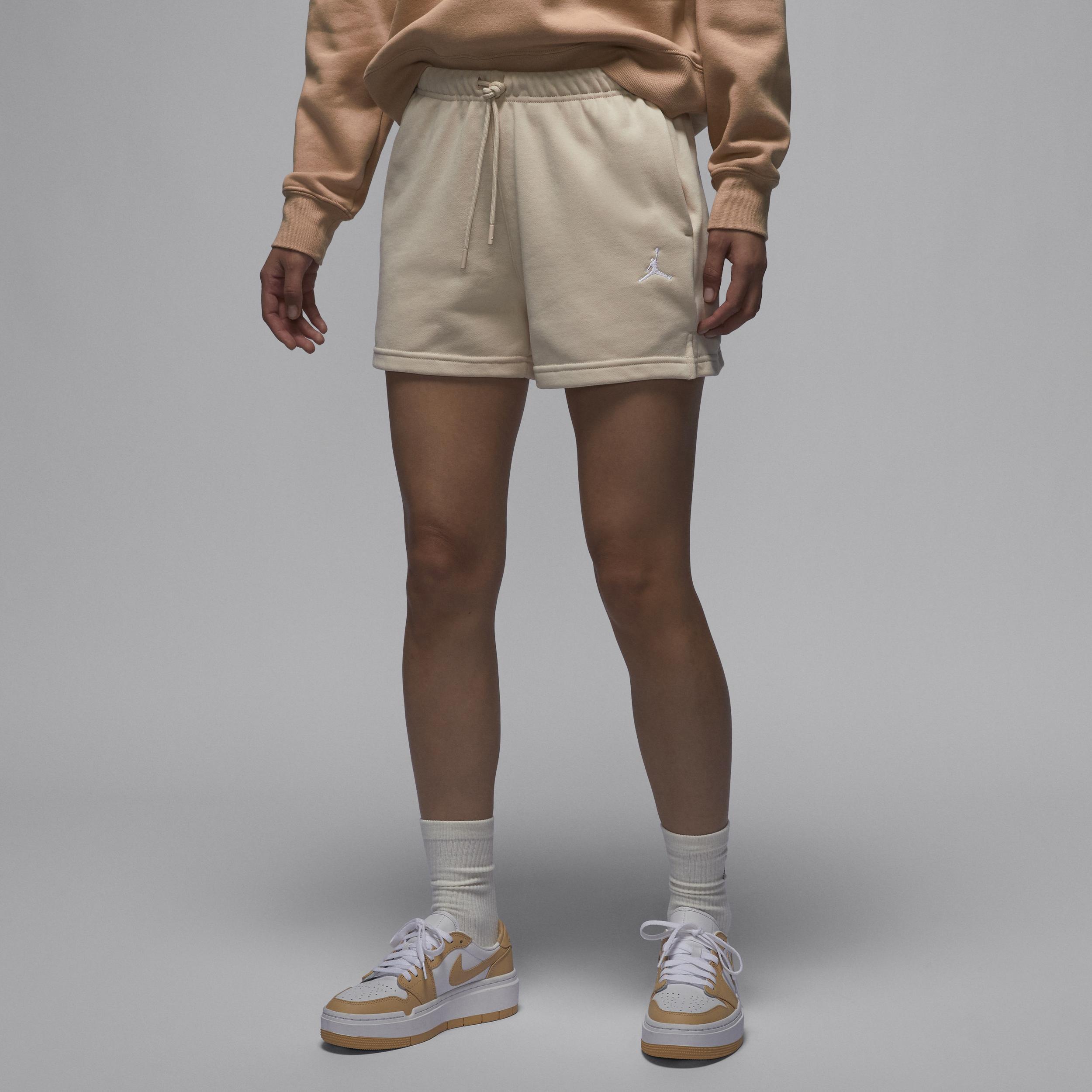 【ナイキ(NIKE)公式ストア】ジョーダン ブルックリン フリース ウィメンズショートパンツ HJ1366-203 ブラウン 【ナイキ(NIKE)公式ストア】ジョーダン ブルックリン フリース ウィメンズショートパンツ HJ1366-203 ブラウン