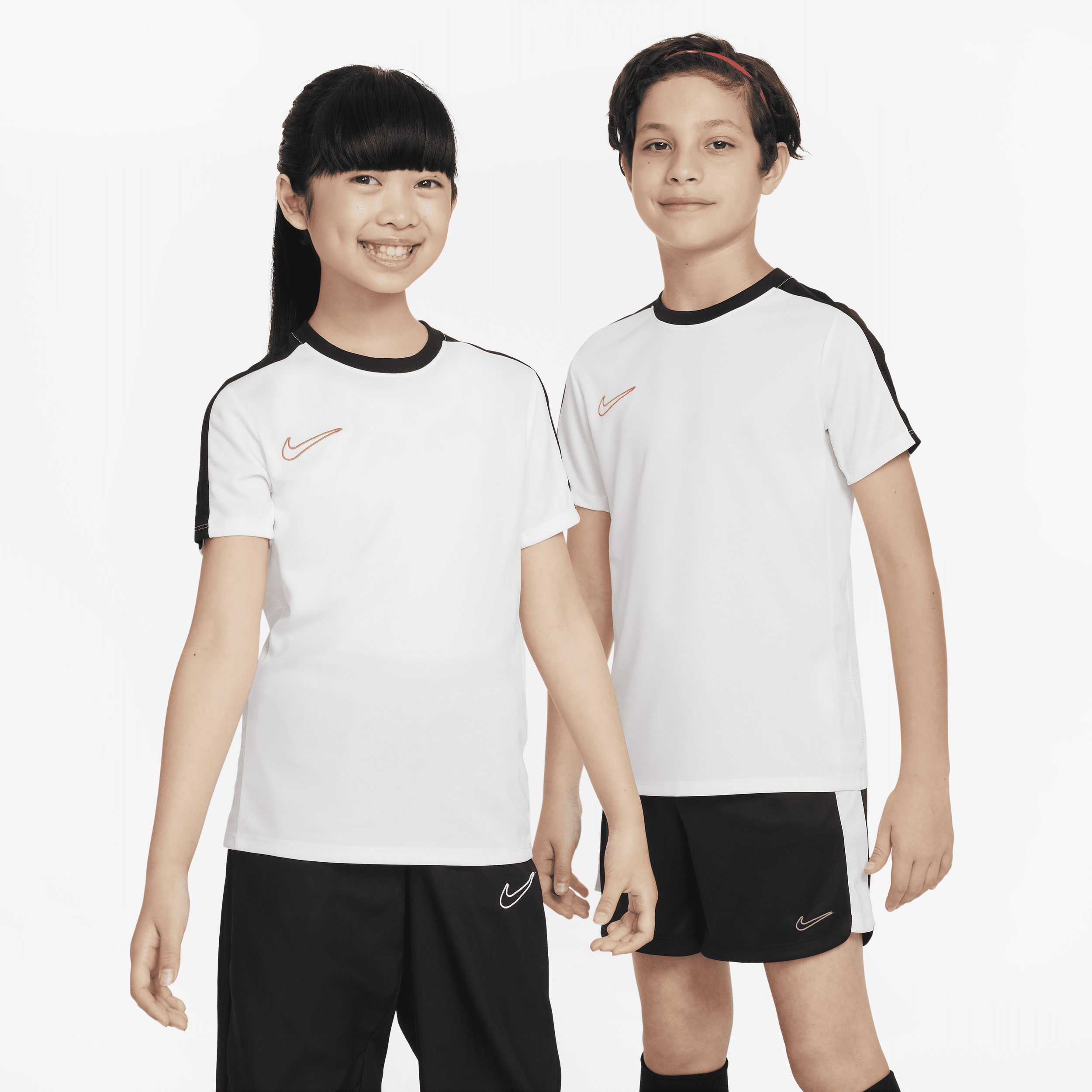 Nike Dri-FIT Academy23-fodboldtrøje til børn - hvid