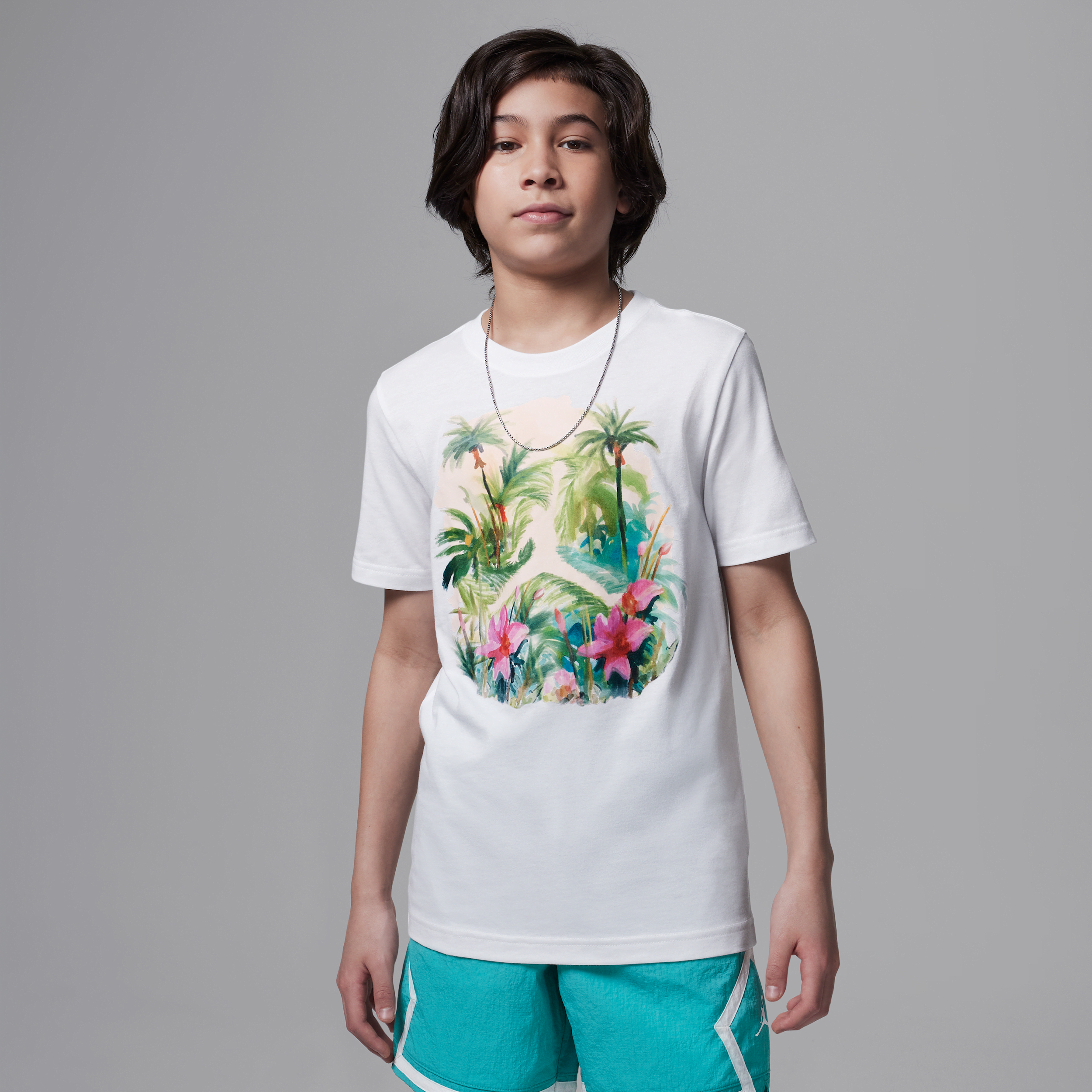 【ナイキ(NIKE)公式ストア】ジョーダン フライト エッセンシャル ジュニア プールサイド ジャンプマン Tシャツ II3086-100 ホワイト 【ナイキ(NIKE)公式ストア】ジョーダン フライト エッセンシャル ジュニア プールサイド ジャンプマン Tシャツ II3086-100 ホワイト