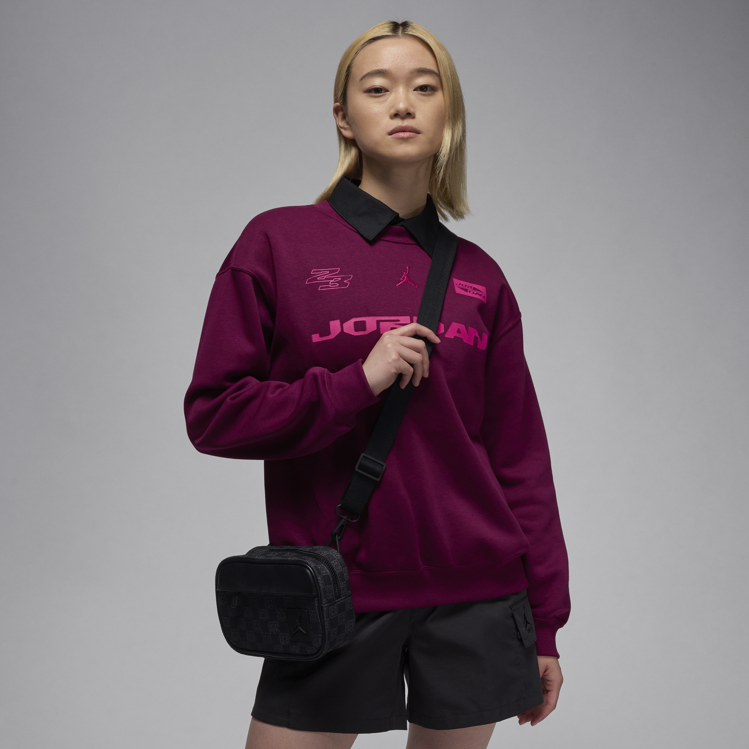【ナイキ(NIKE)公式ストア】ジョーダン 23 モノグラム カメラ バッグ (1.5L) HQ7569-010 ブラック 【ナイキ(NIKE)公式ストア】ジョーダン 23 モノグラム カメラ バッグ (1.5L) HQ7569-010 ブラック