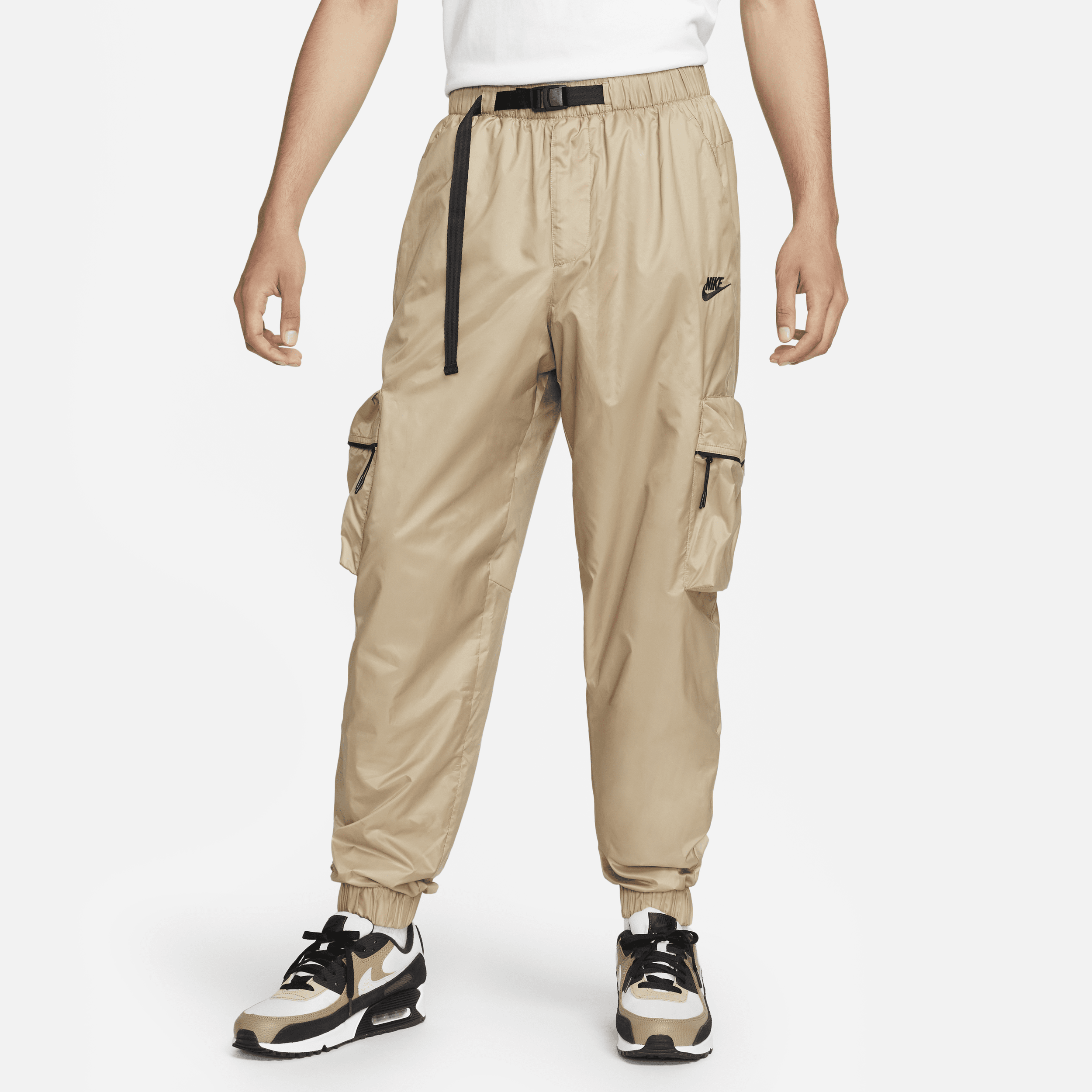 Pantaloni in tessuto con fodera Nike Tech – Uomo - Marrone