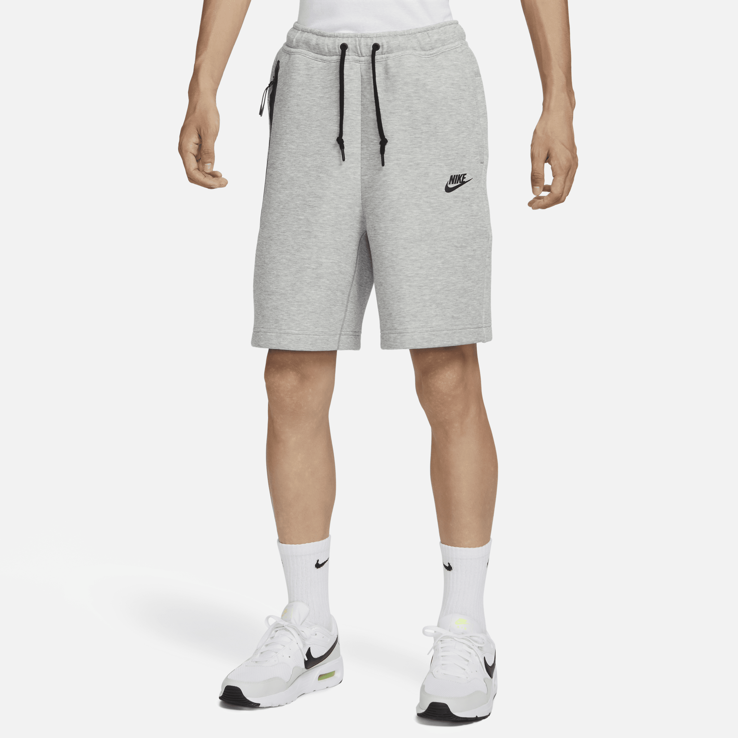 【ナイキ(NIKE)公式ストア】ナイキ スポーツウェア テック フリース メンズショートパンツ FB8172-063 グレー 【ナイキ(NIKE)公式ストア】ナイキ スポーツウェア テック フリース メンズショートパンツ FB8172-063 グレー
