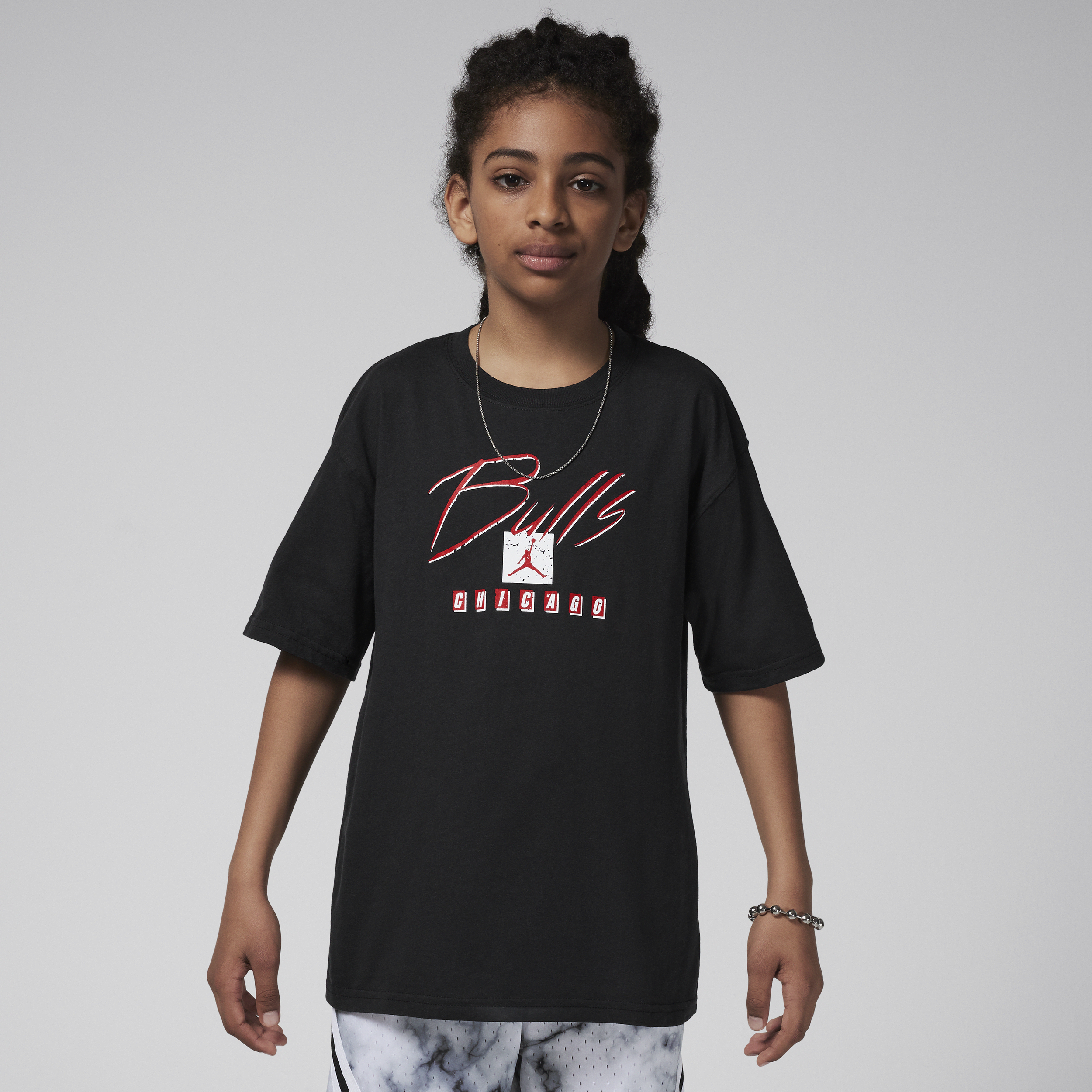 Chicago Bulls Courtside Statement Edition Nike NBA Max90-T-shirt til større børn (drenge) - sort