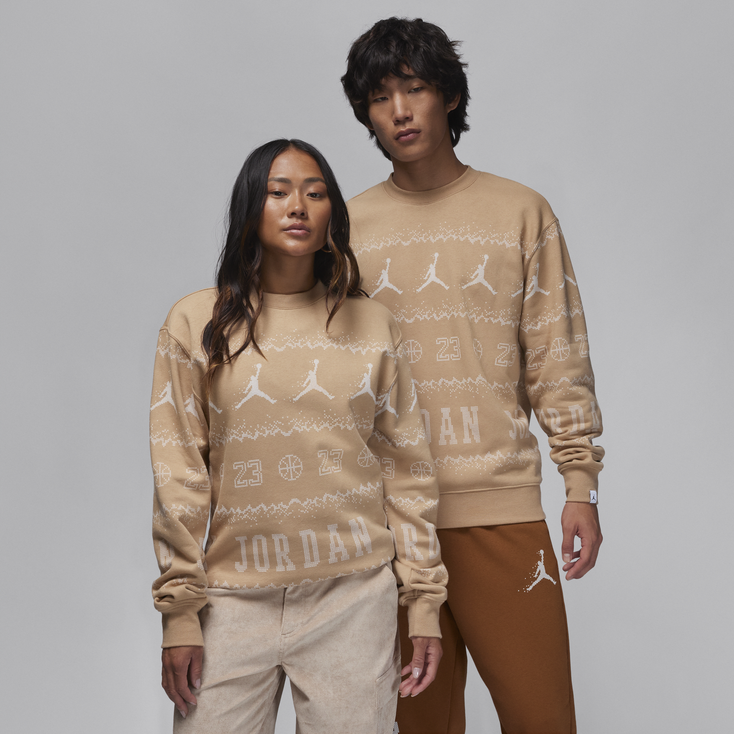 Jordan Essentials Holiday-crewtrøje i fleece - brun
