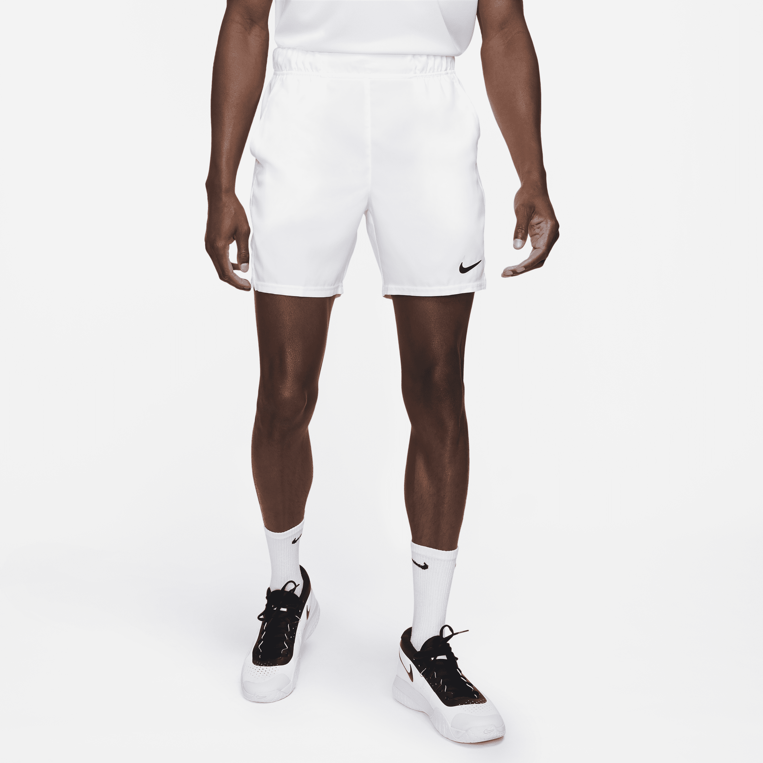 NikeCourt Dri-FIT Victory-tennisshorts (18 cm) til mænd - hvid