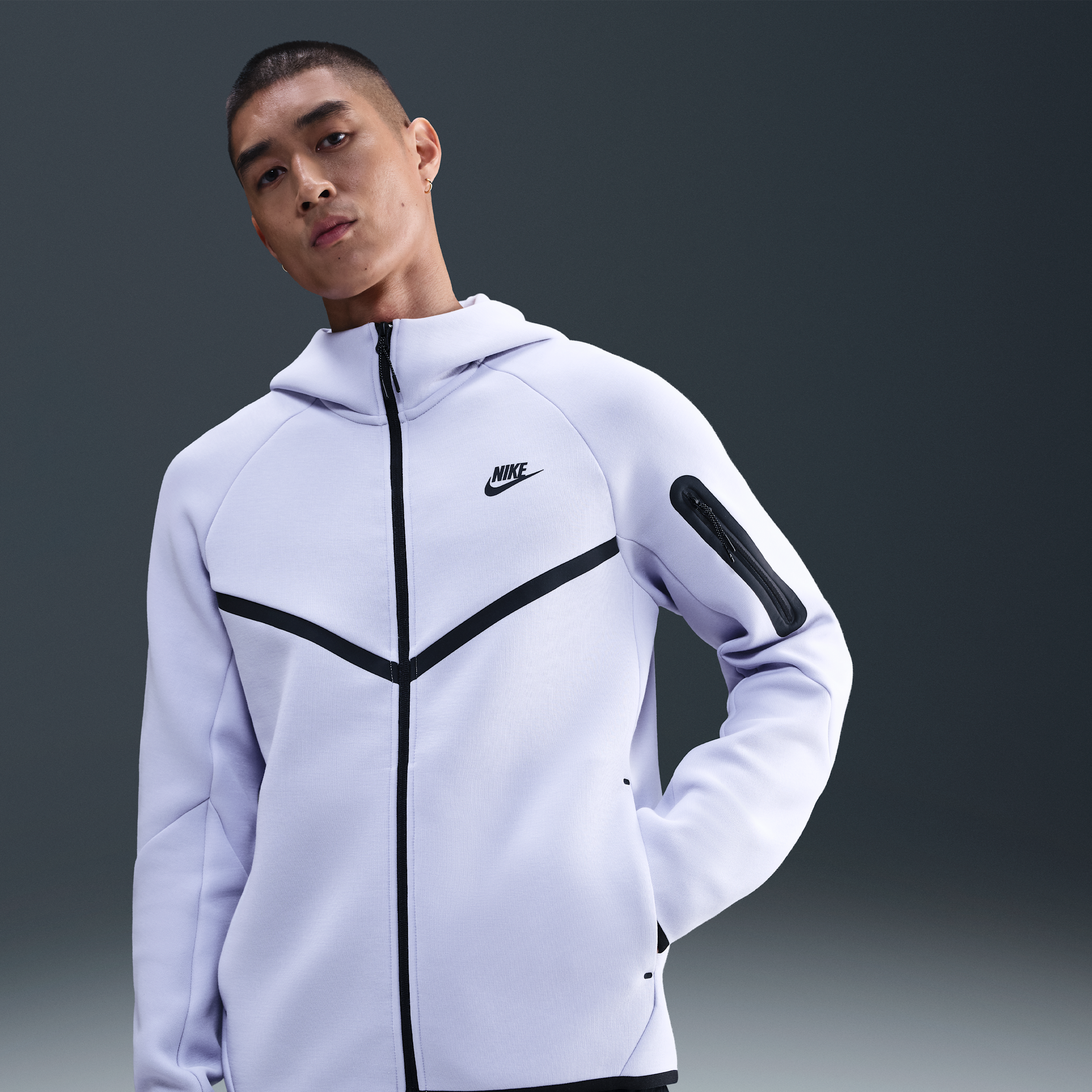 【ナイキ(NIKE)公式ストア】ナイキ テック メンズ フルジップ ウィンドランナー パーカー HV0950-030 グレー 【ナイキ(NIKE)公式ストア】ナイキ テック メンズ フルジップ ウィンドランナー パーカー HV0950-030 グレー