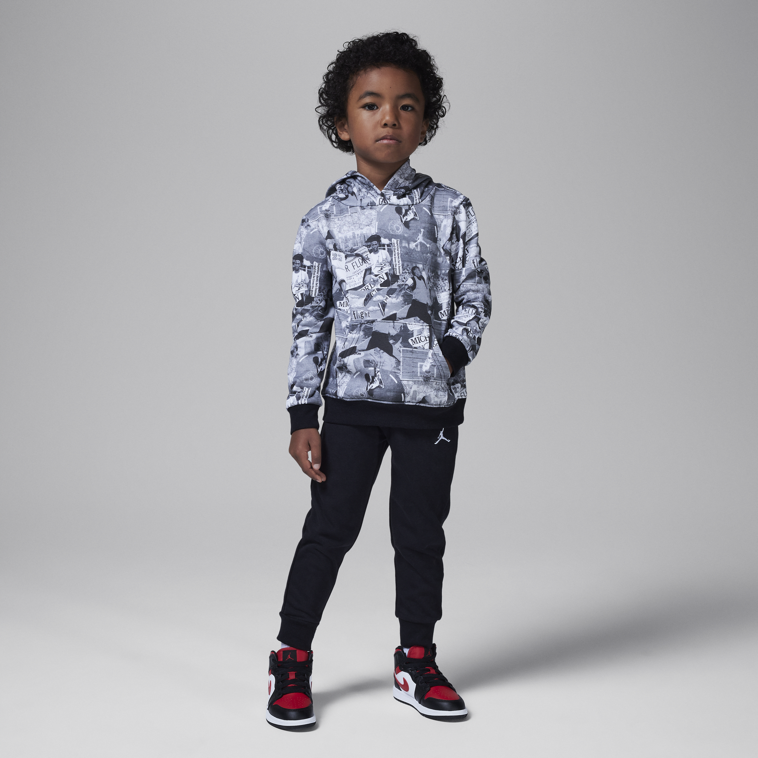 【ナイキ(NIKE)公式ストア】ジョーダン MJ ブルックリン ベビー ツーピース プリント フレンチ テリー パーカー セットアップ HQ7692-010 ブラック 【ナイキ(NIKE)公式ストア】ジョーダン MJ ブルックリン ベビー ツーピース プリント フレンチ テリー パーカー セットアップ HQ7692-010 ブラック