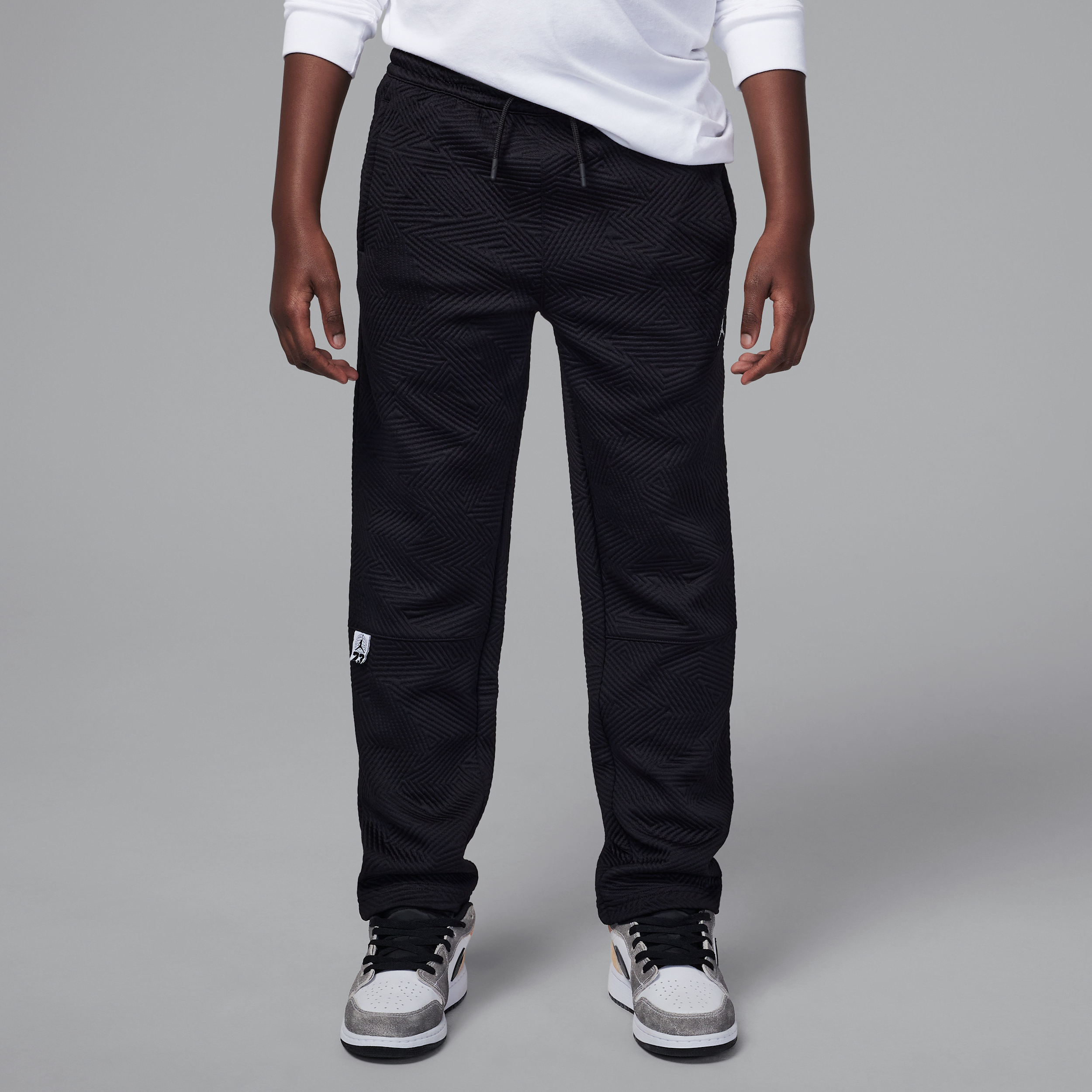 【ナイキ(NIKE)公式ストア】ジョーダン スニーカー スクール ジュニア ニット パンツ IB7626-010 ブラック 【ナイキ(NIKE)公式ストア】ジョーダン スニーカー スクール ジュニア ニット パンツ IB7626-010 ブラック