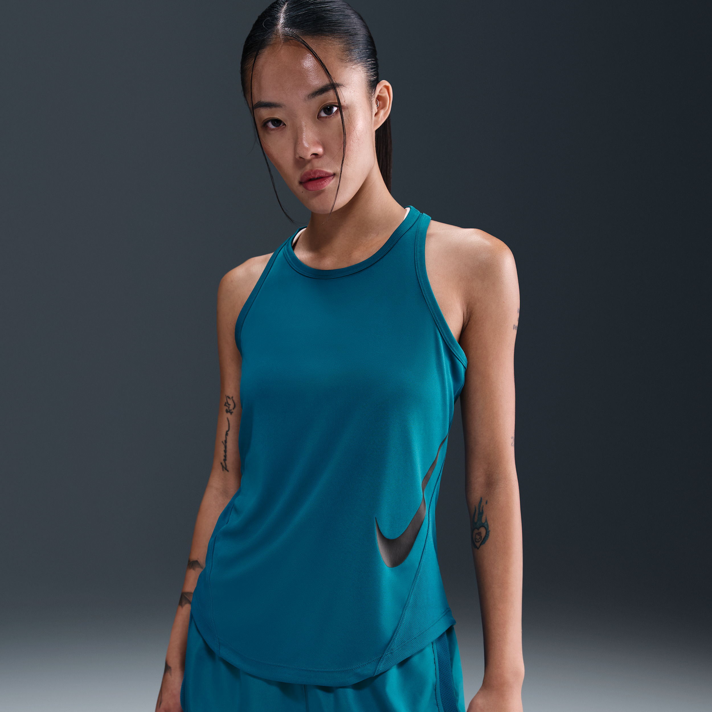 【ナイキ(NIKE)公式ストア】ナイキ テンポ スウッシュ ラン ウィメンズ Dri-FIT ランニングタンクトップ HV2792-301 ブルー 【ナイキ(NIKE)公式ストア】ナイキ テンポ スウッシュ ラン ウィメンズ Dri-FIT ランニングタンクトップ HV2792-301 ブルー