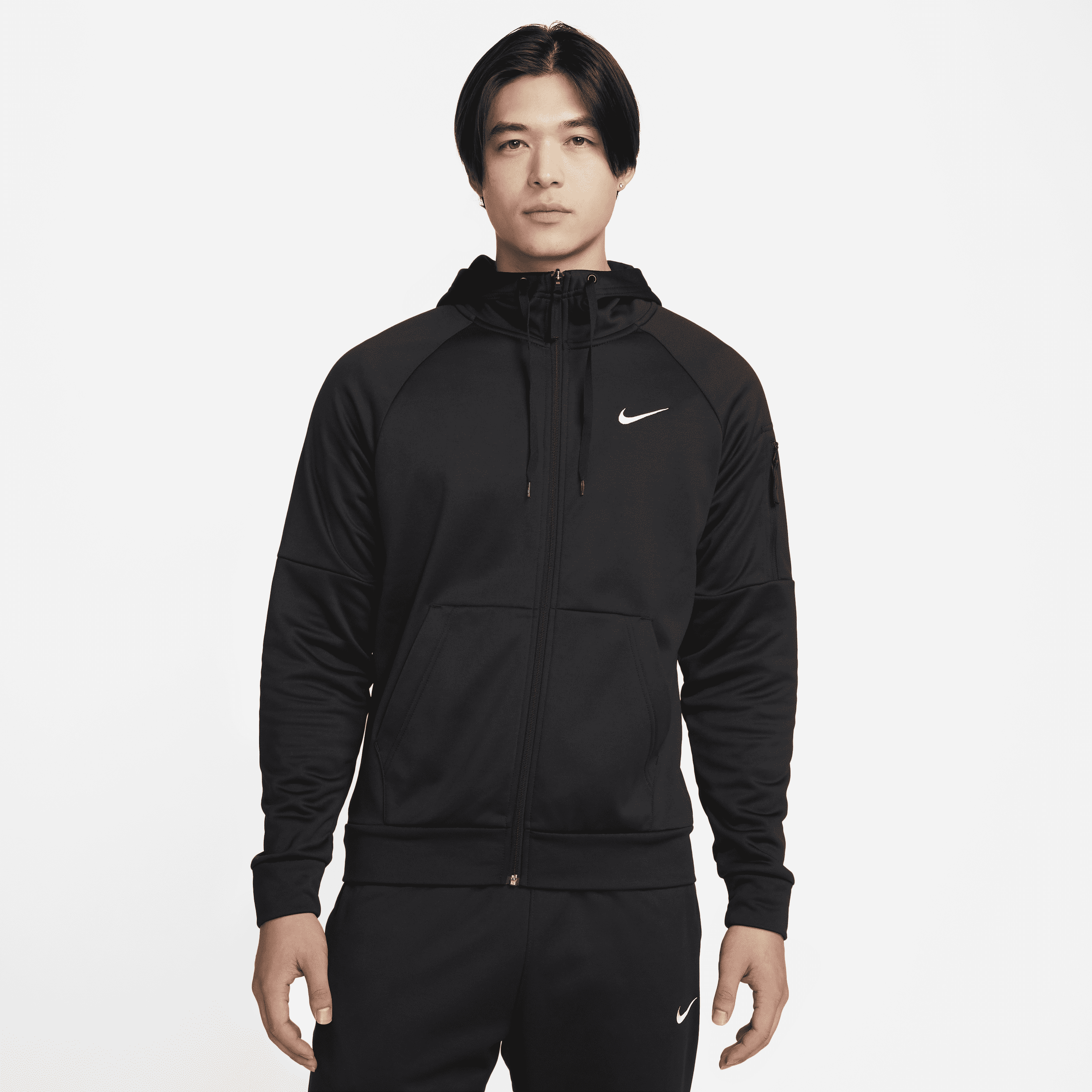 【ナイキ(NIKE)公式ストア】ナイキ Therma-FIT メンズ フルジップ フィットネスパーカー DQ4831-010 ブラック 【ナイキ(NIKE)公式ストア】ナイキ Therma-FIT メンズ フルジップ フィットネスパーカー DQ4831-010 ブラック