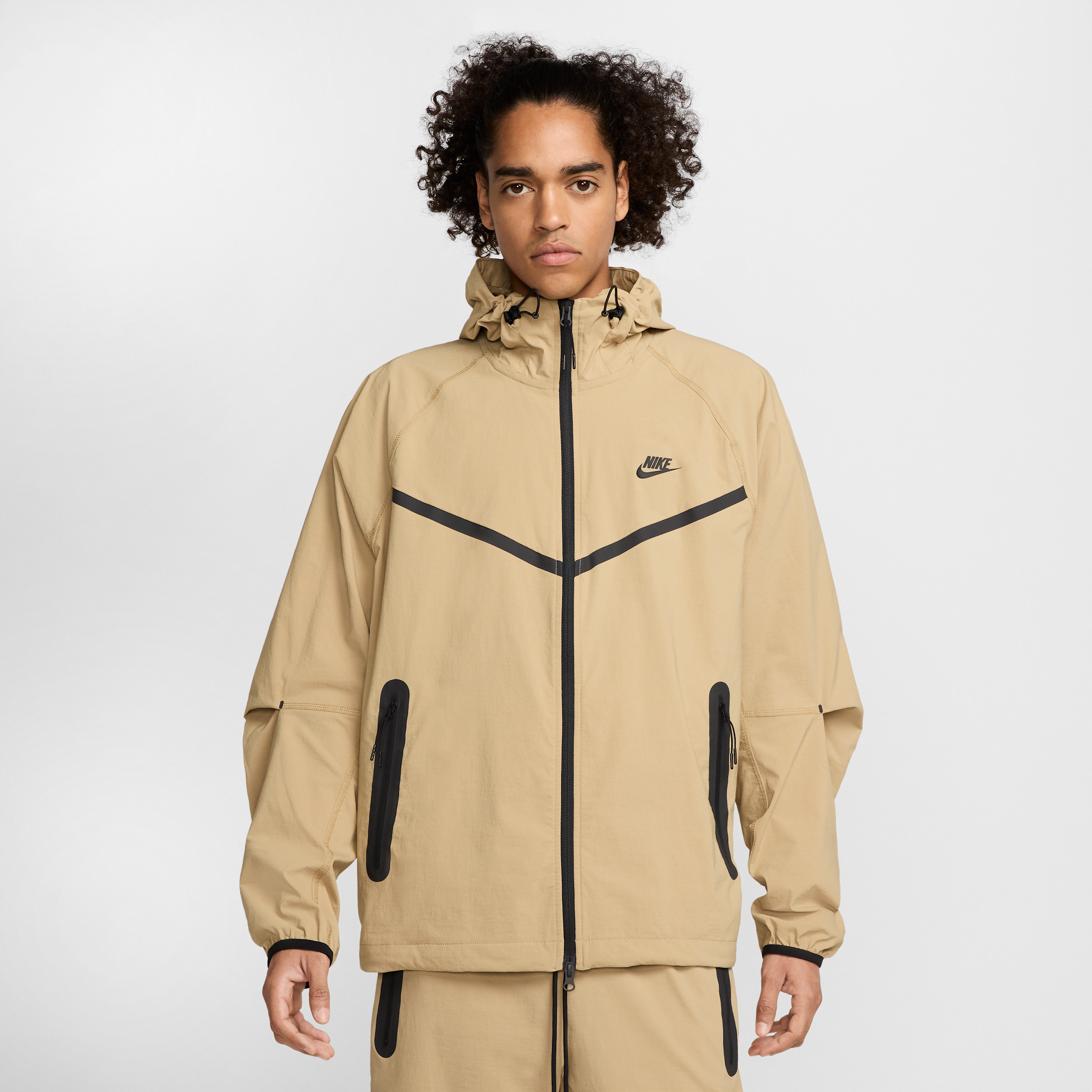 Giacca in tessuto Nike Tech – Uomo - Marrone