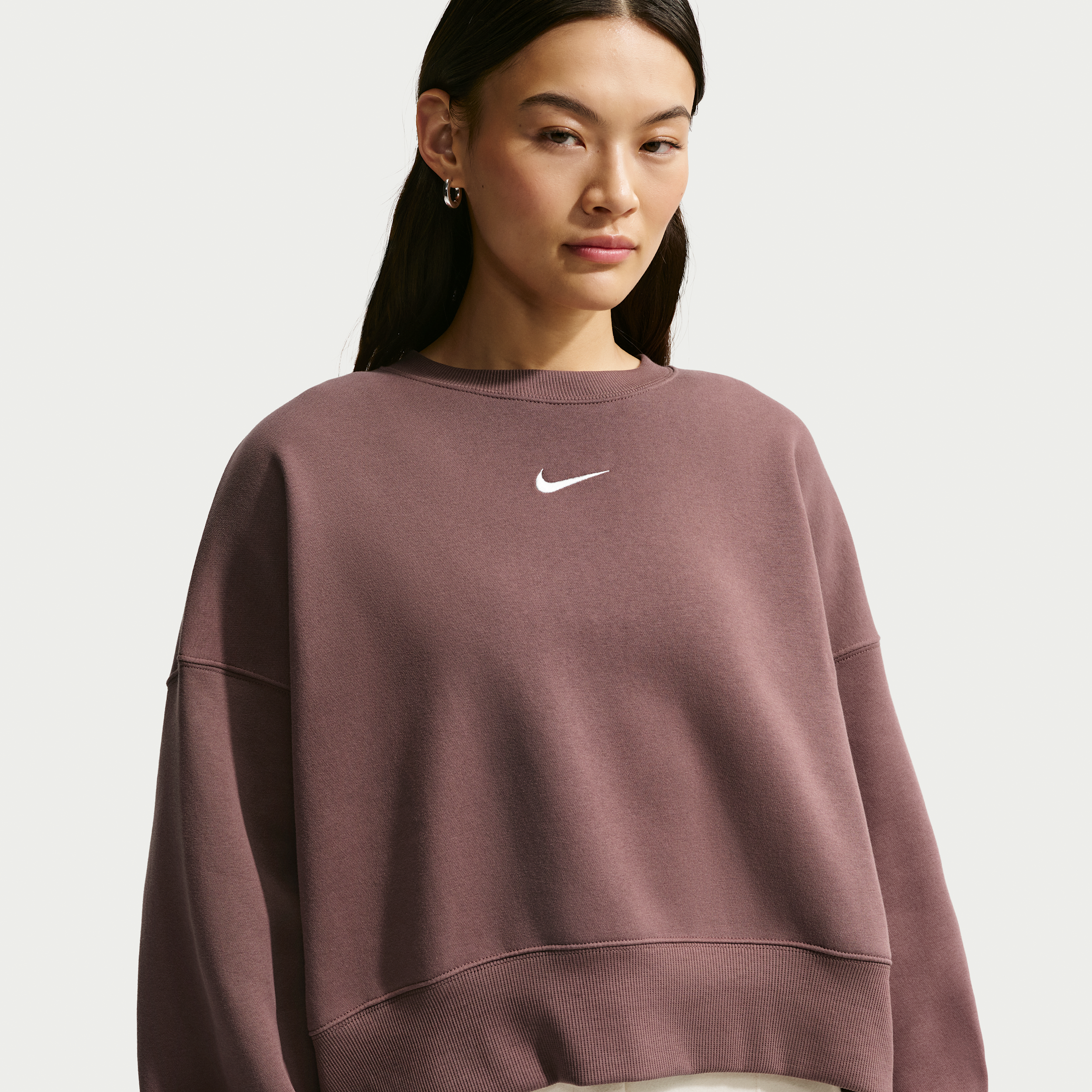 Nike Phoenix Fleece Sudadera de chándal de cuello redondo extraoversize - Mujer - Morado