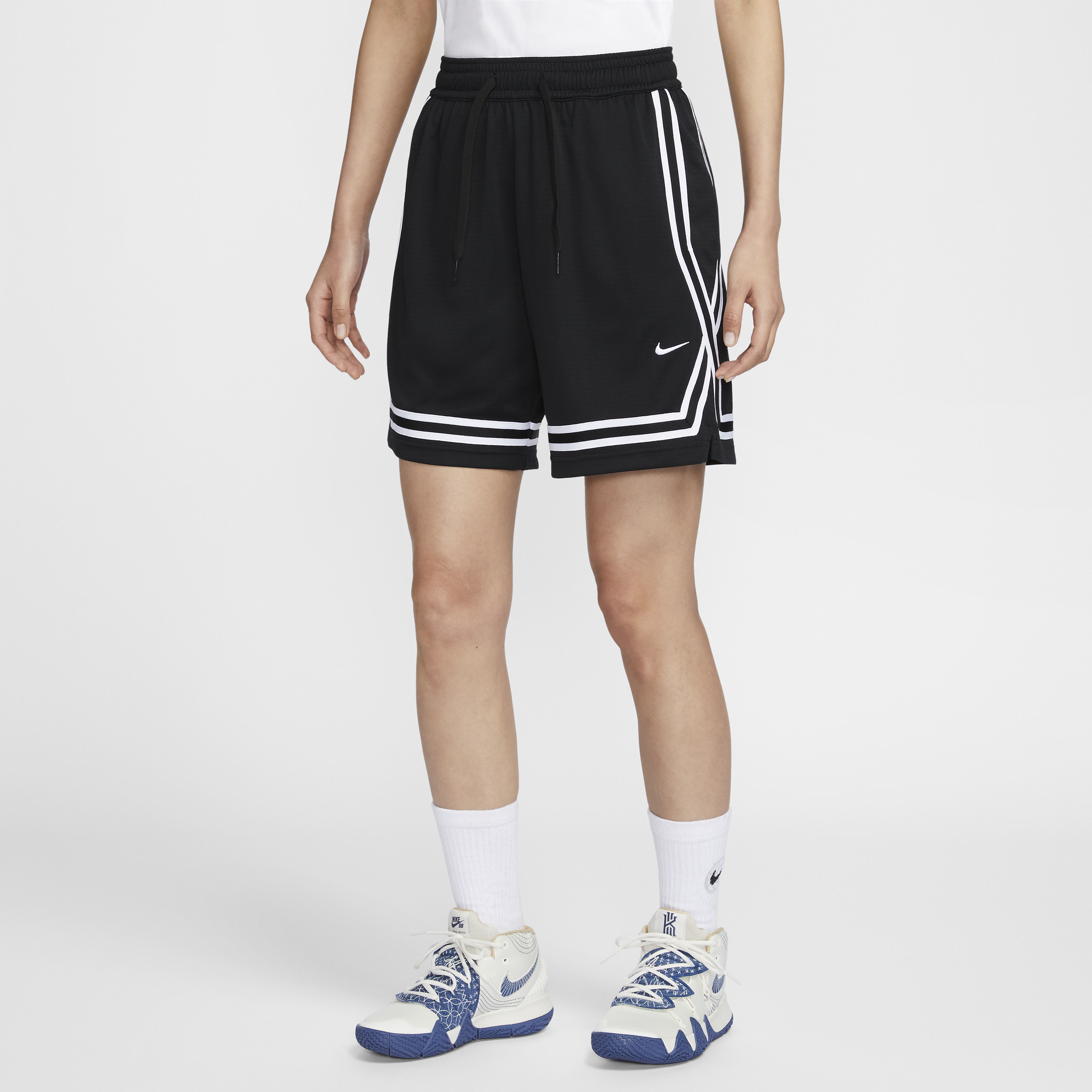 【ナイキ(NIKE)公式ストア】ナイキ クロスオーバー ウィメンズ Dri-FIT 18cm バスケットボールショートパンツ FQ4545-010 ブラック 【ナイキ(NIKE)公式ストア】ナイキ クロスオーバー ウィメンズ Dri-FIT 18cm バスケットボールショートパンツ FQ4545-010 ブラック